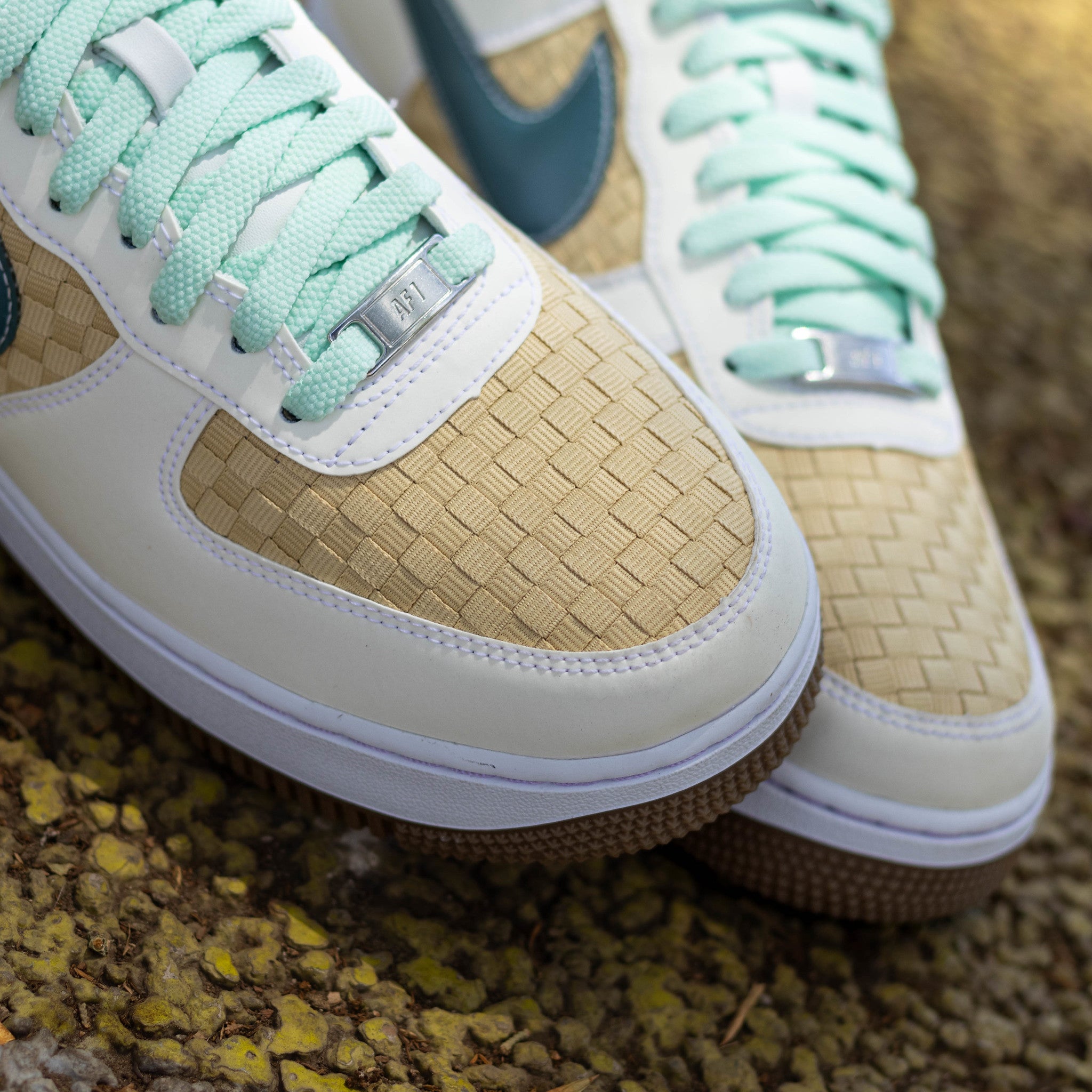 NIKE AIR FORCE ONE LOW EASTER BASKET