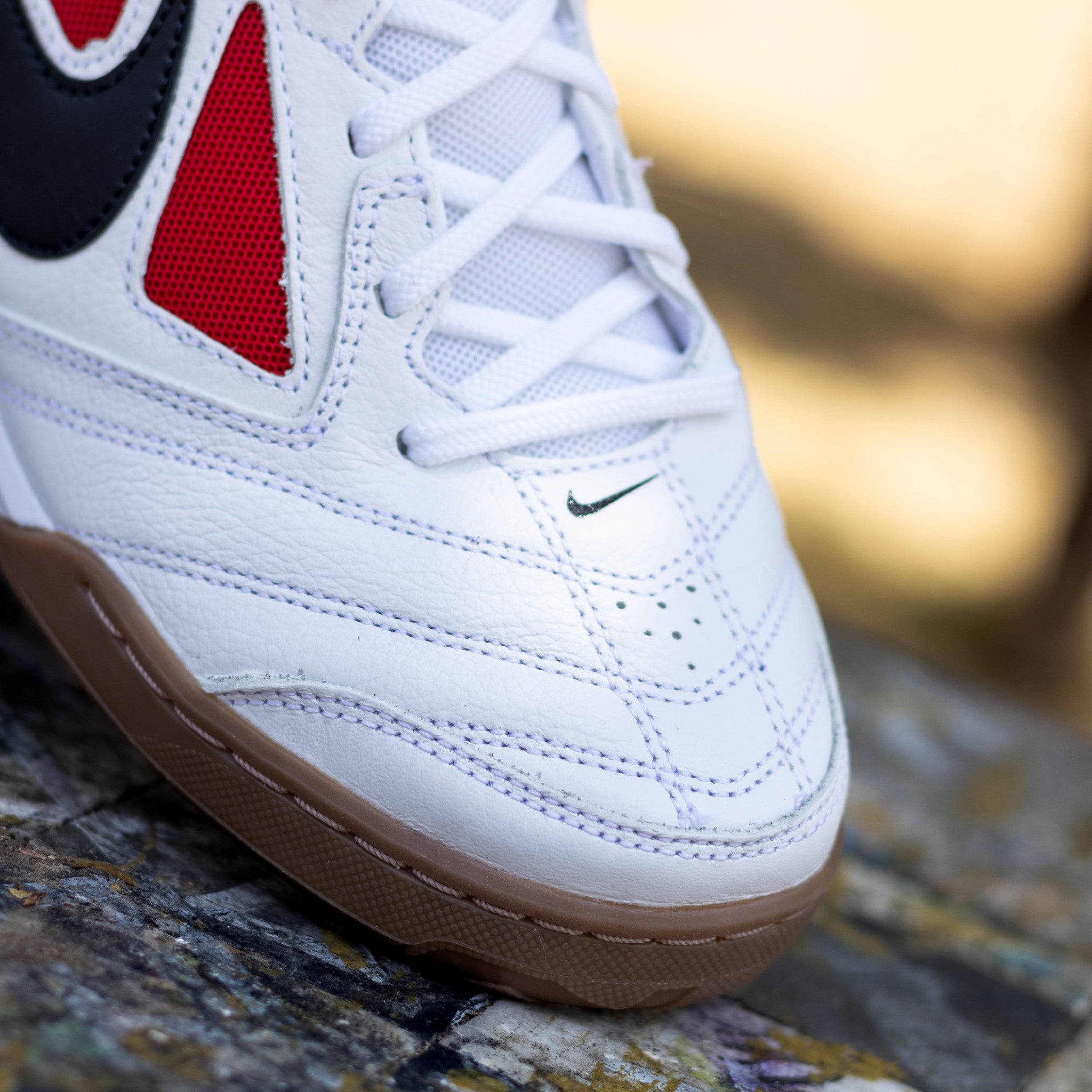 NIKE GATO WHITE GYM RED GUM