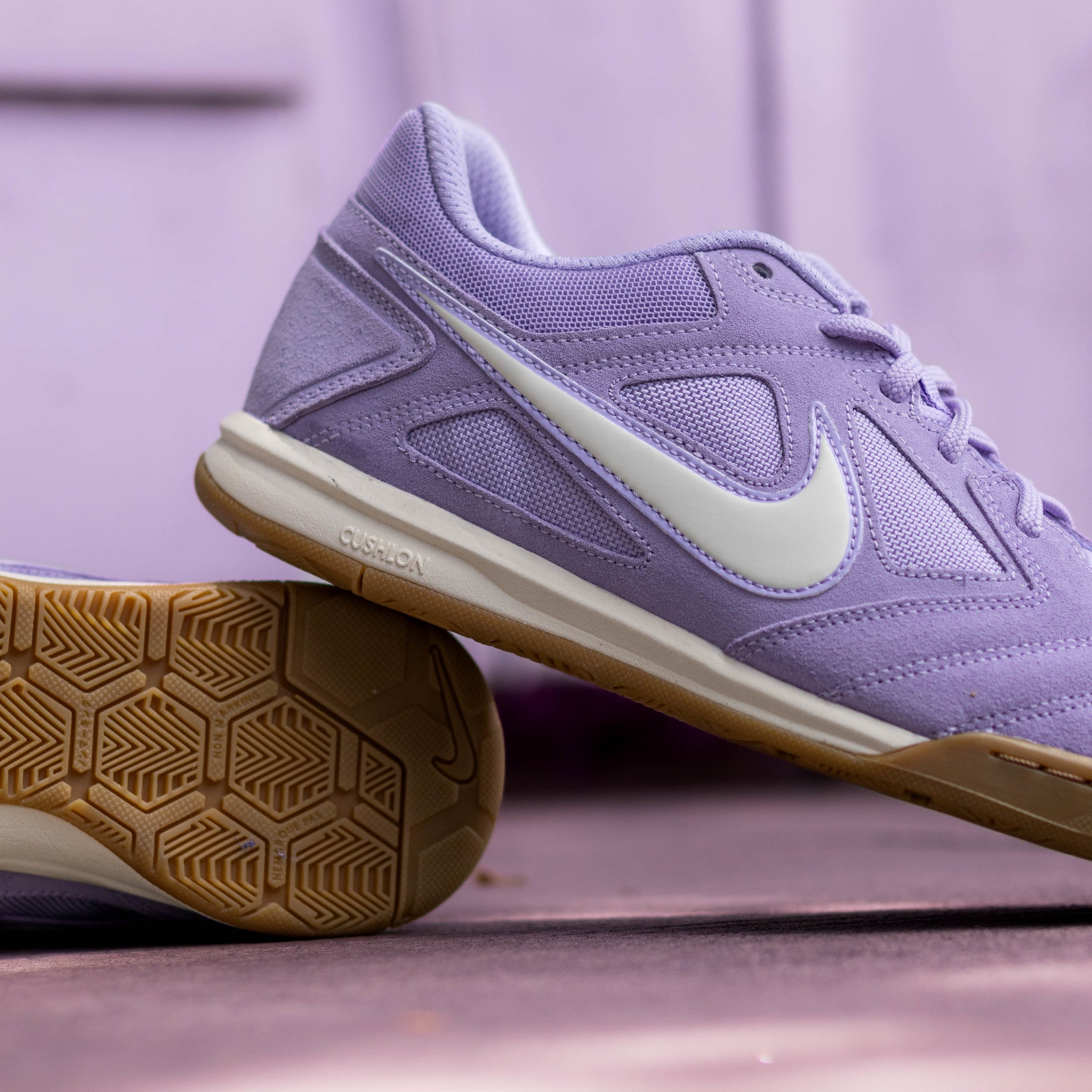 NIKE GATO HYDRANGEAS SOFT PEARL