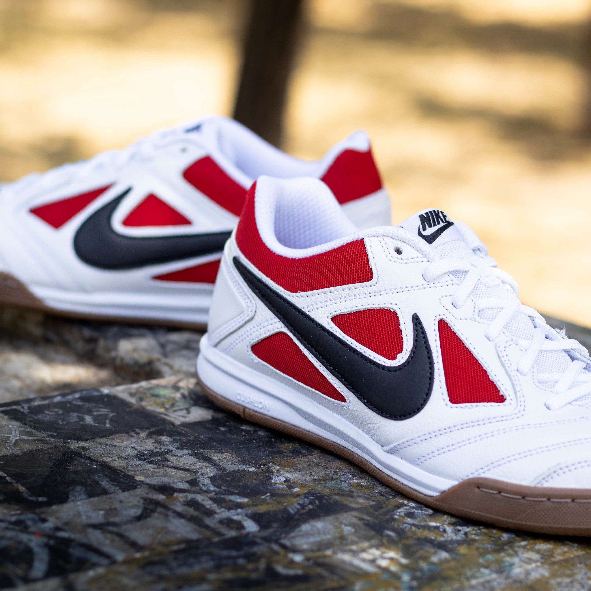 NIKE GATO WHITE GYM RED GUM