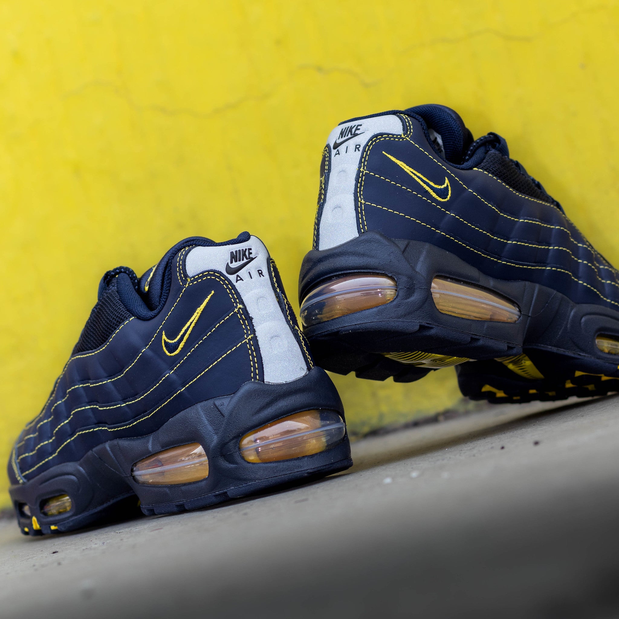 NIKE AIR MAX 95 OG MICHIGAN