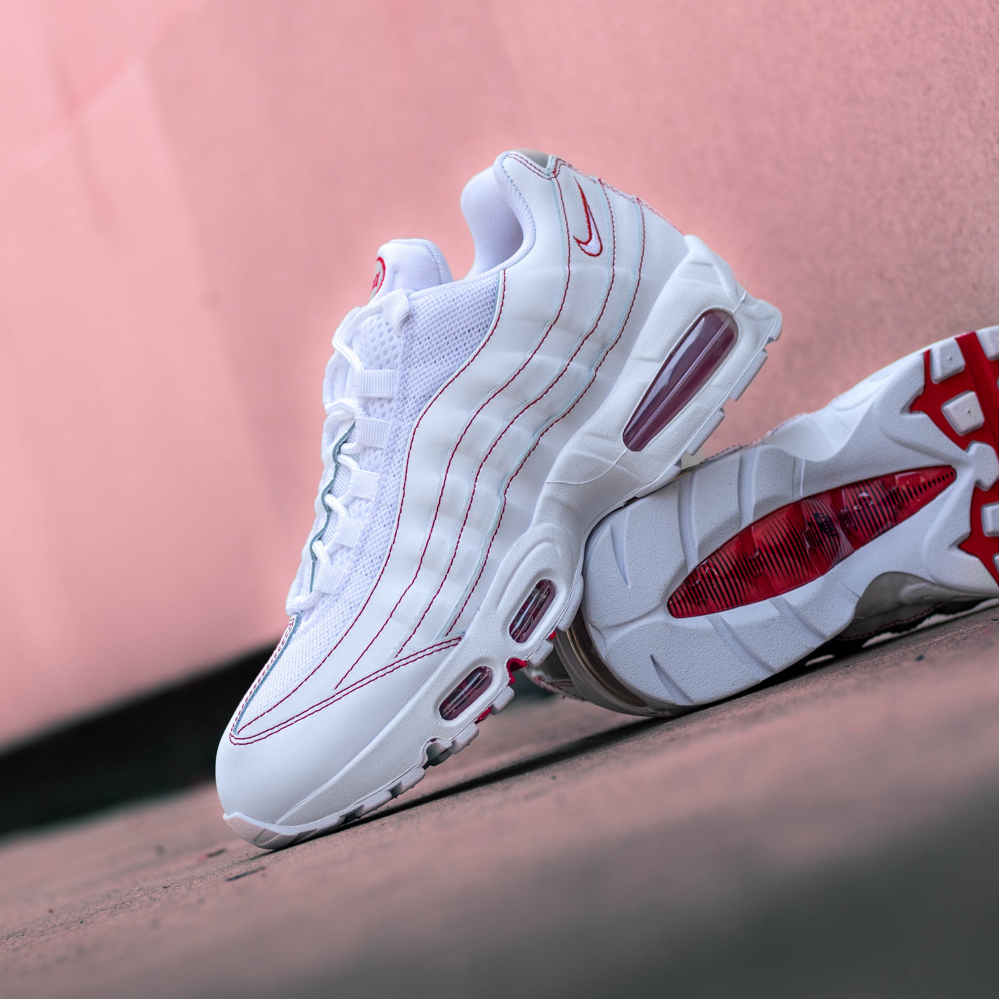 NIKE AIR MAX 95 WHITE UNIVERSITY RED