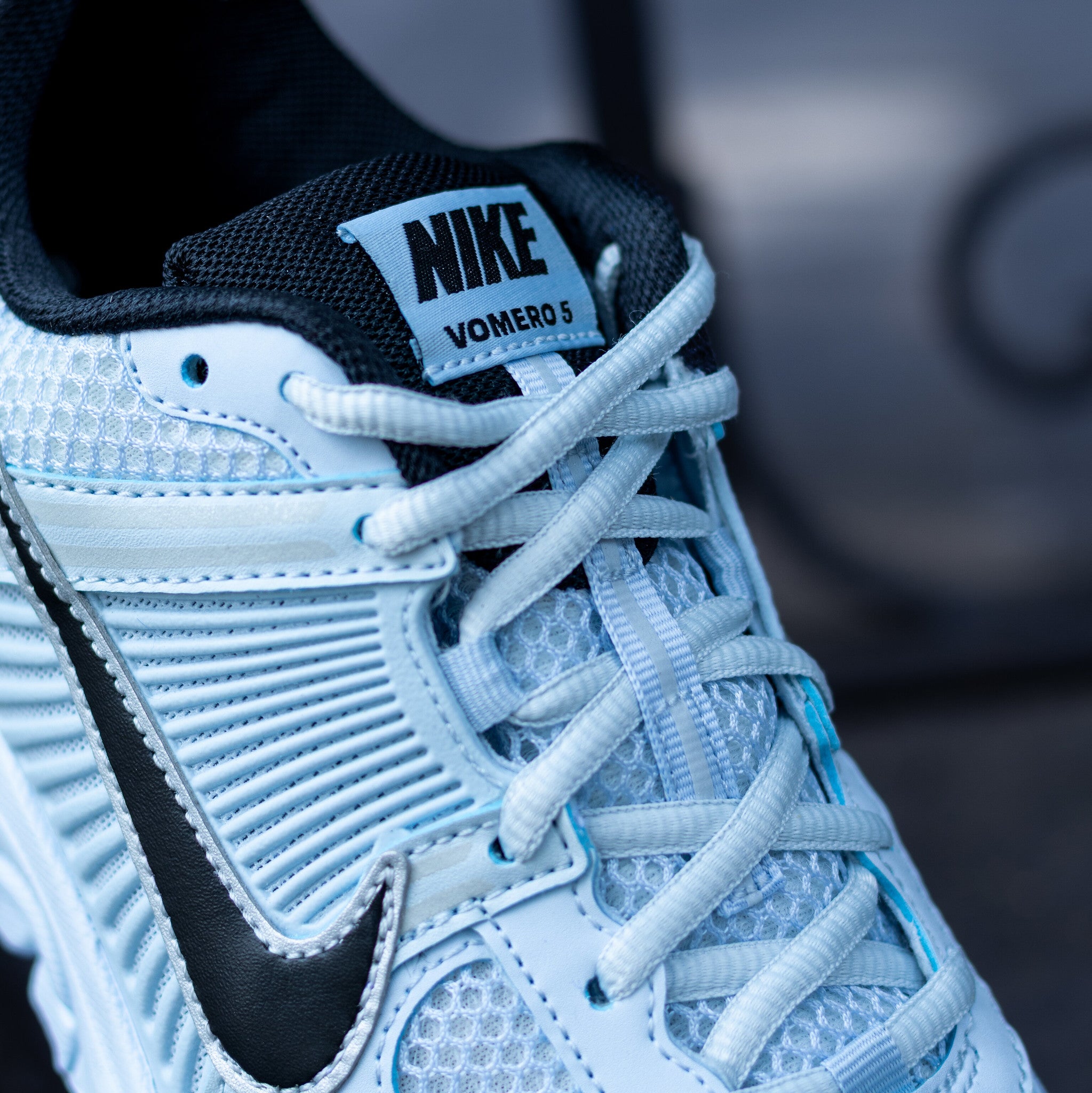 NIKE ZOOM VOMERO 5 BLUE TINT