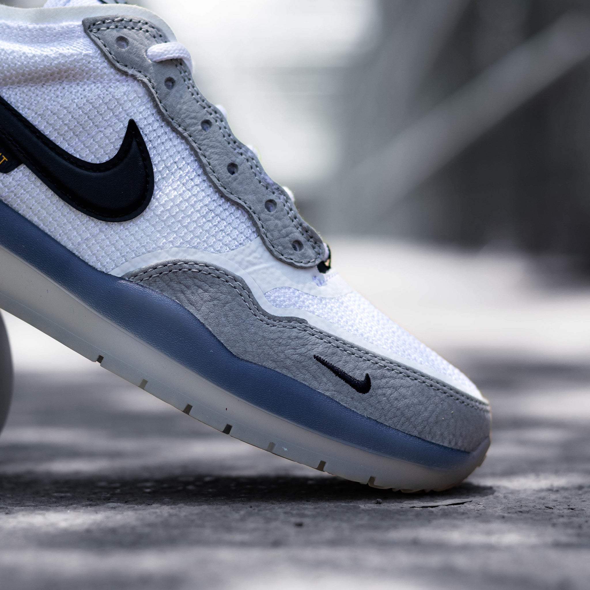 NIKE SB PS8 WOLF GREY