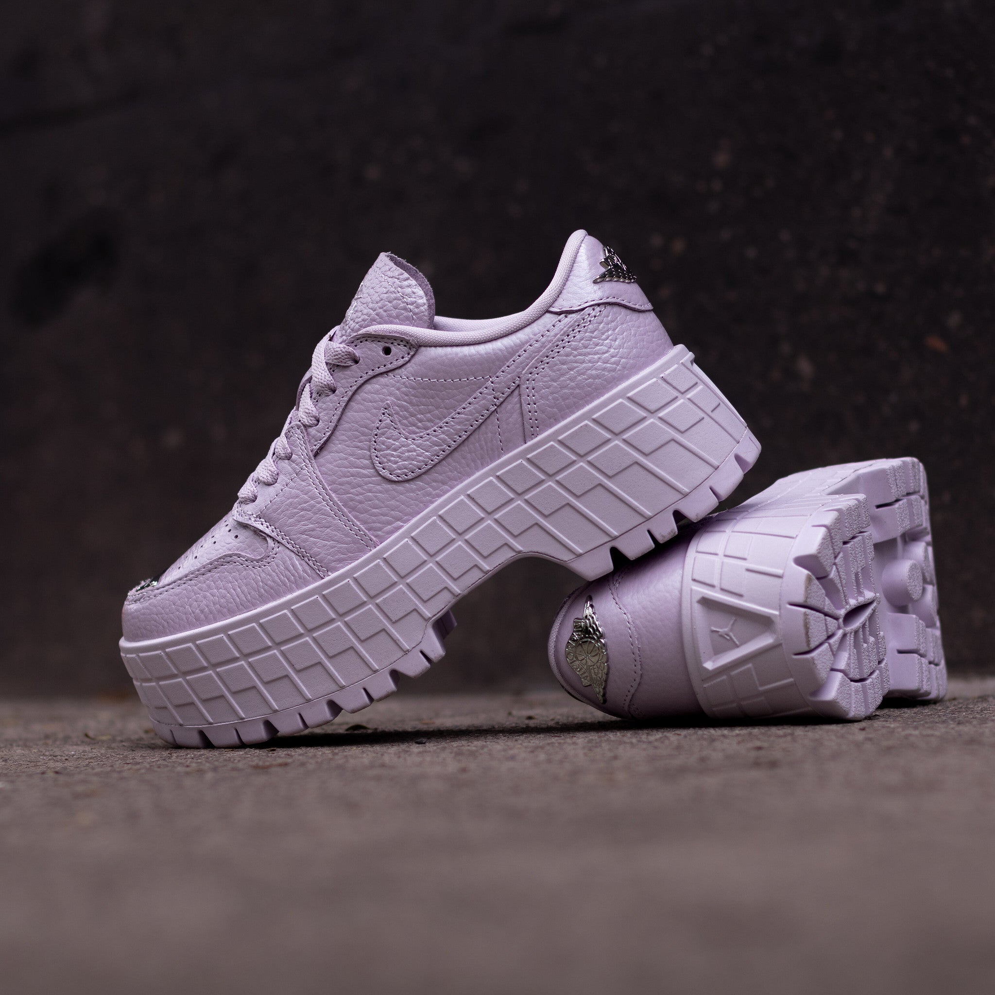 AIR JORDAN 1 LOW BROOKLYN DOLL W