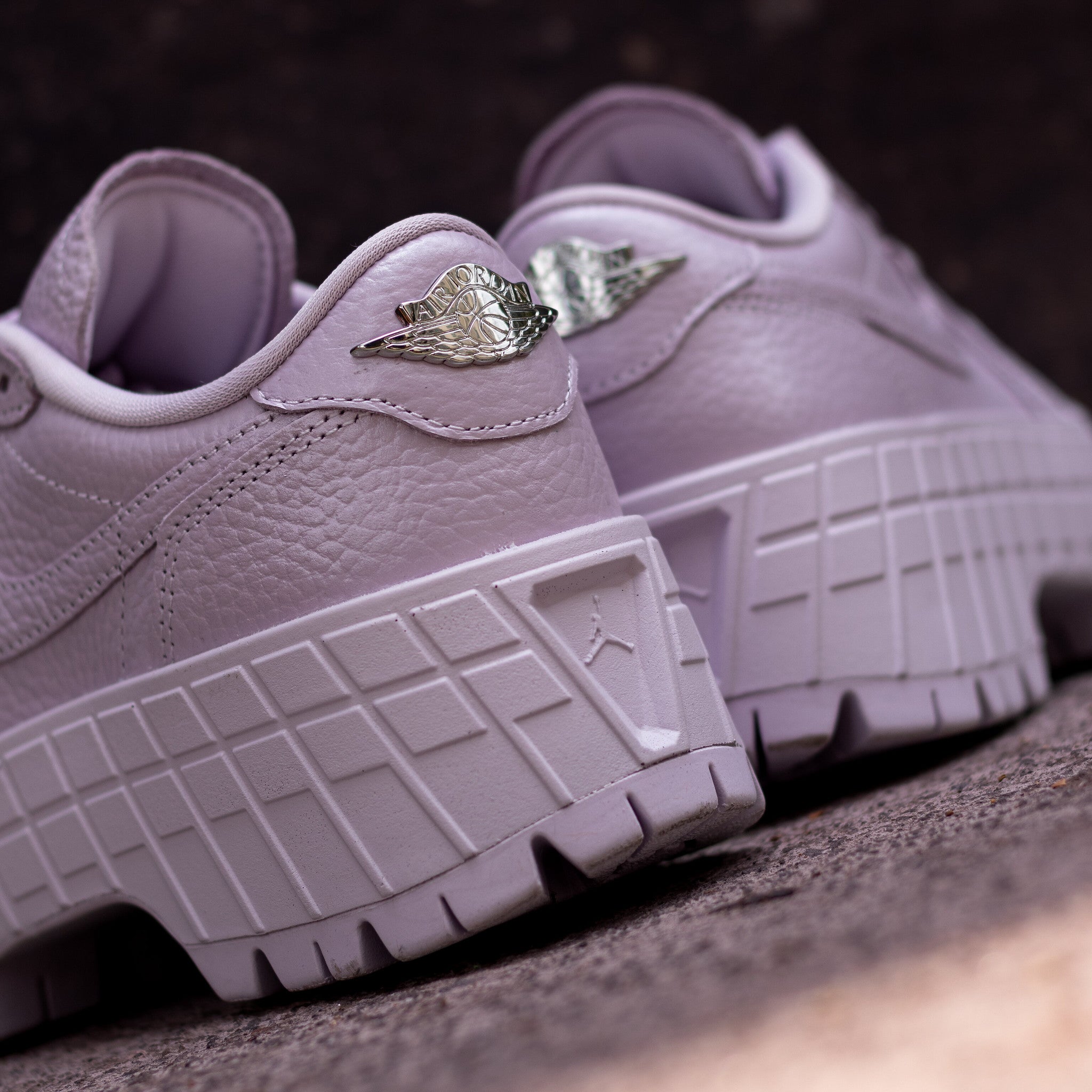 AIR JORDAN 1 LOW BROOKLYN DOLL W