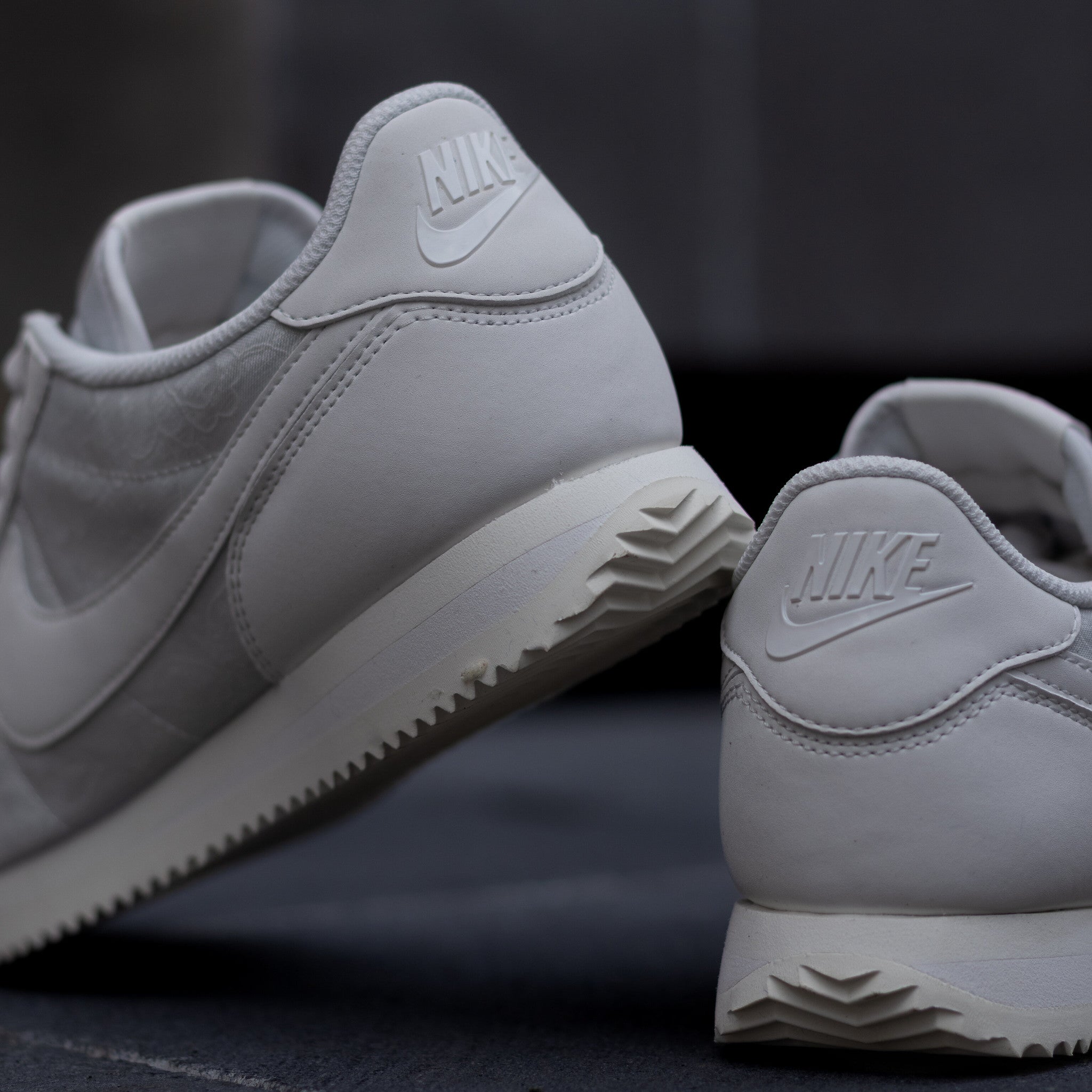 NIKE CORTEZ PLATINUM TINT FLORAL