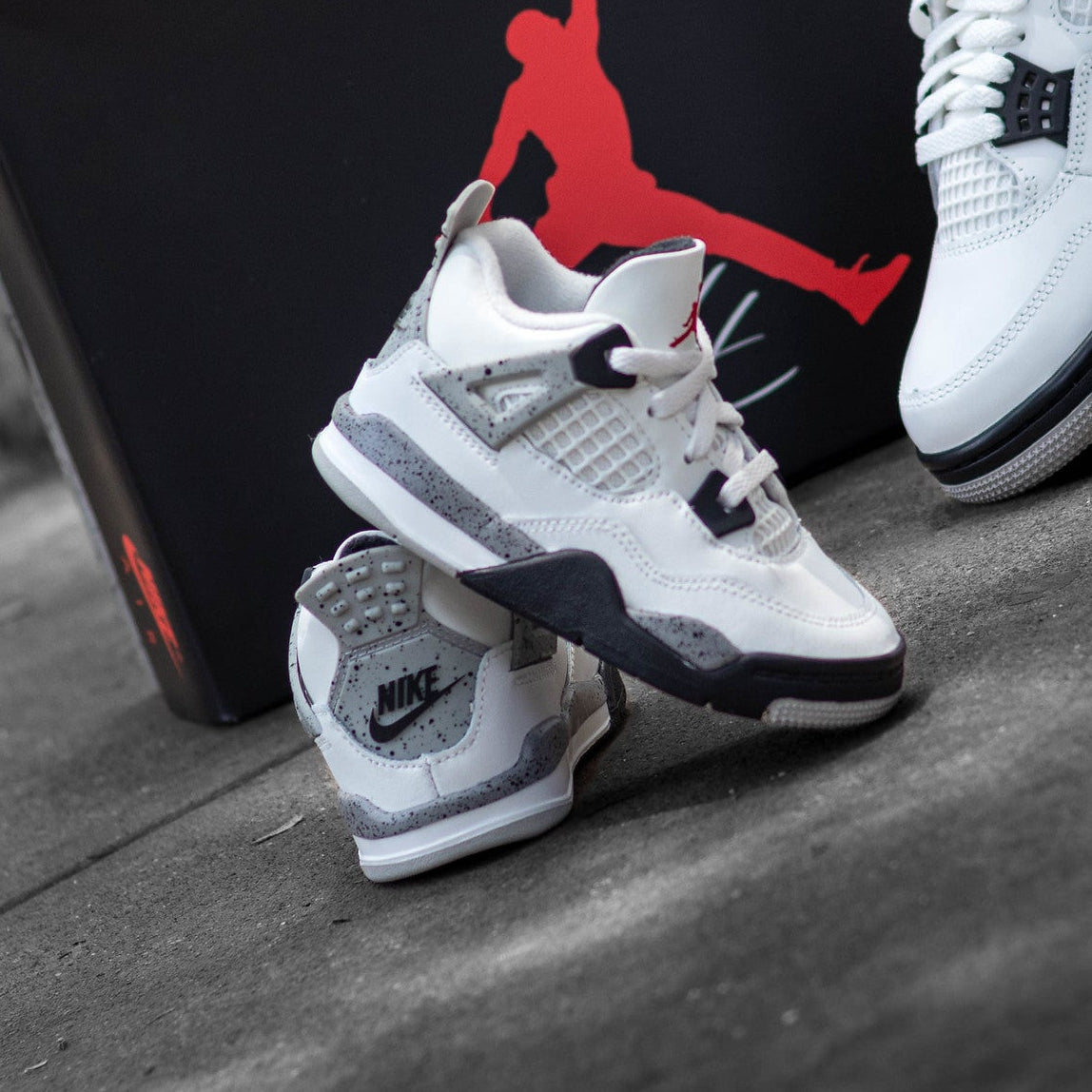 AIR JORDAN 4 WHITE CEMENT PS