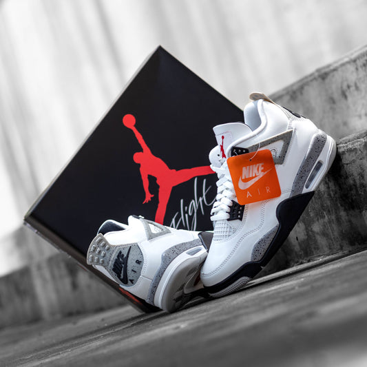 AIR JORDAN 4 WHITE CEMENT
