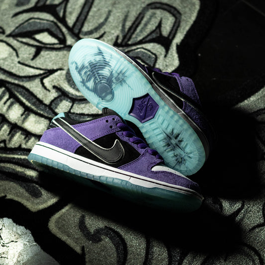 NIKE SB DUNK LOW X HAYLEY WILSON