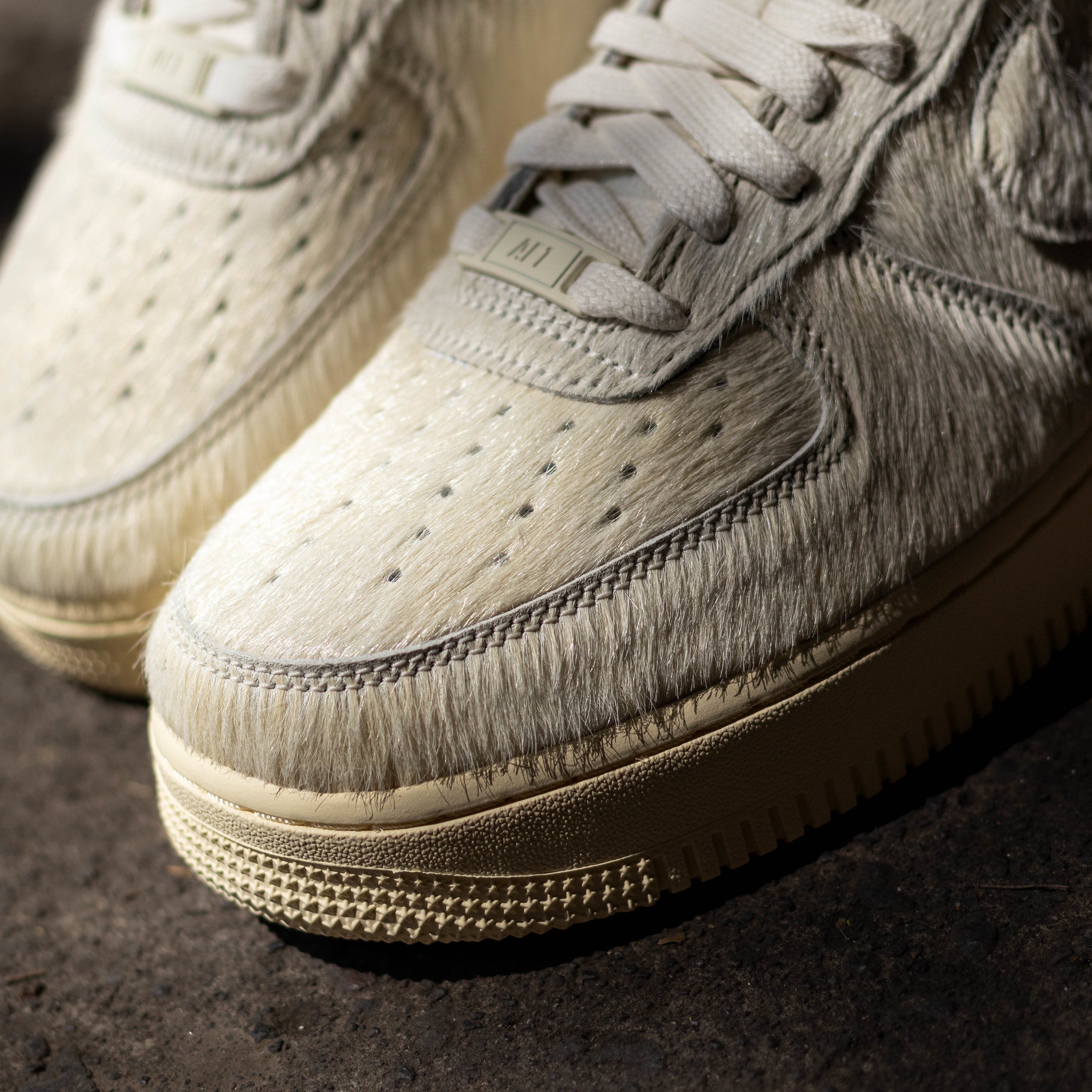 NIKE AIR FORCE ONE SAIL PONY HAIR W