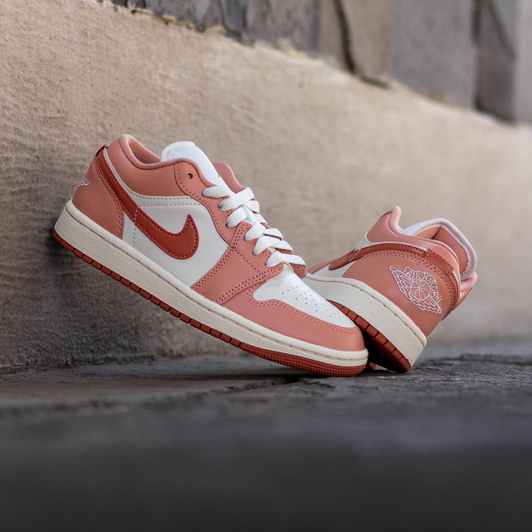 AIR JORDAN 1 LOW MADDER ROOT W