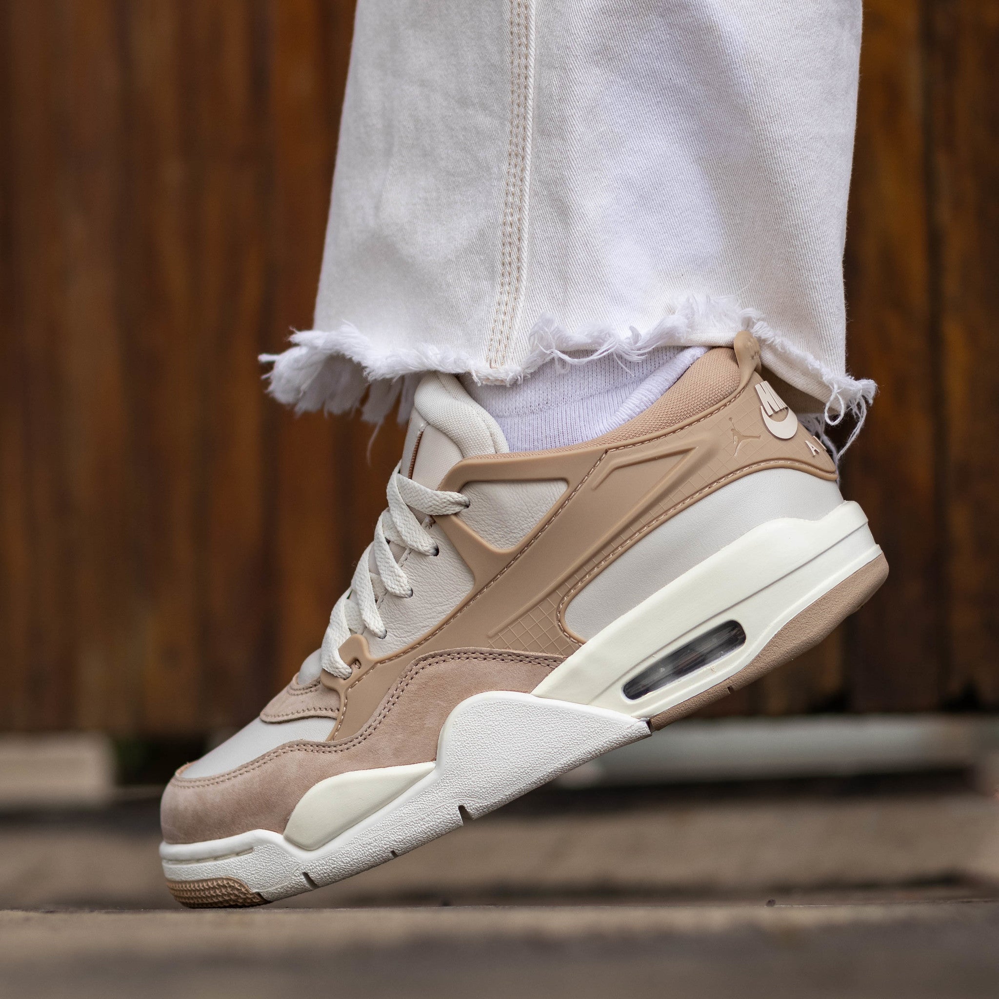AIR JORDAN 4 RM RATTAN LIGHT BROWN W