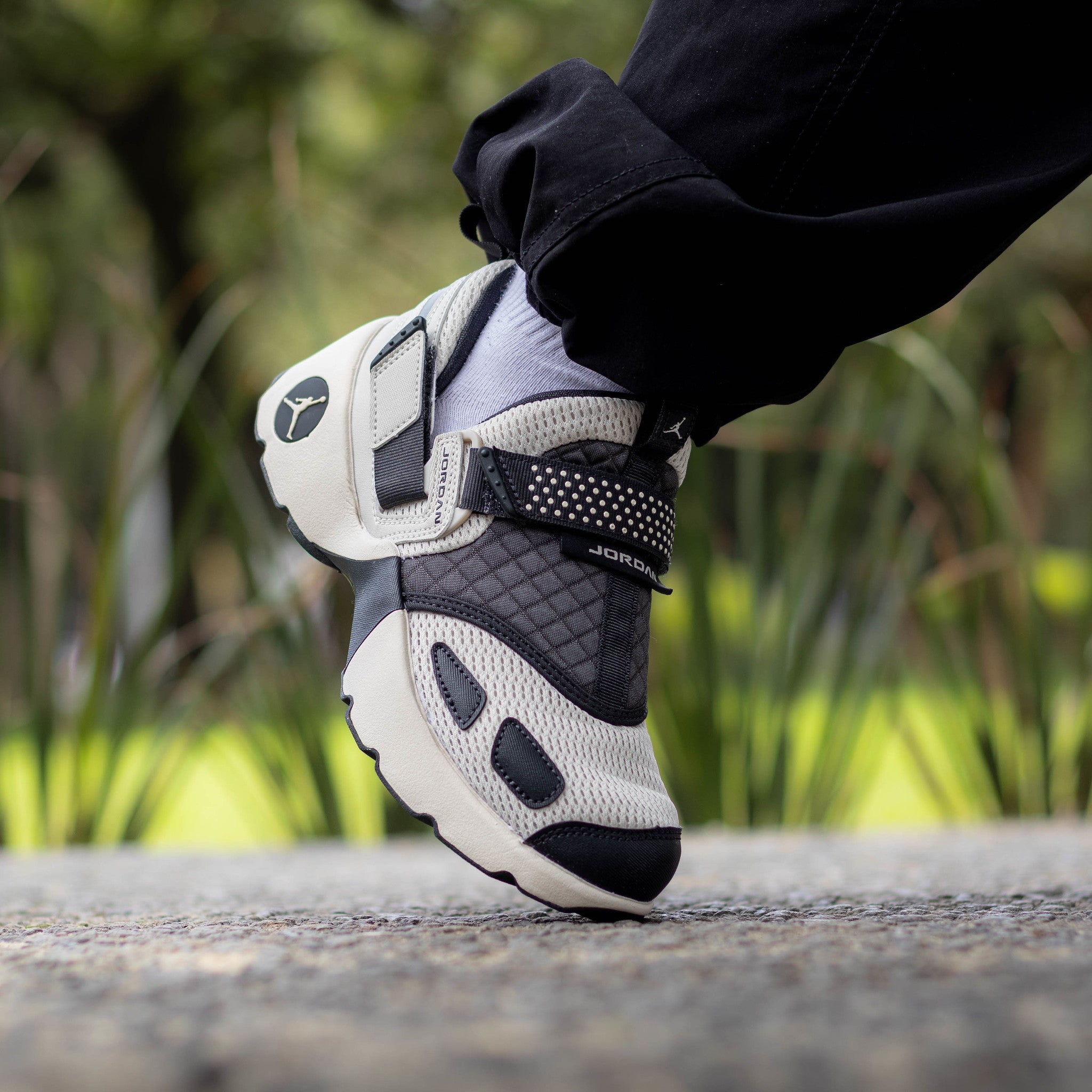 AIR JORDAN TRUNNER LX OREWOOD BROWN W