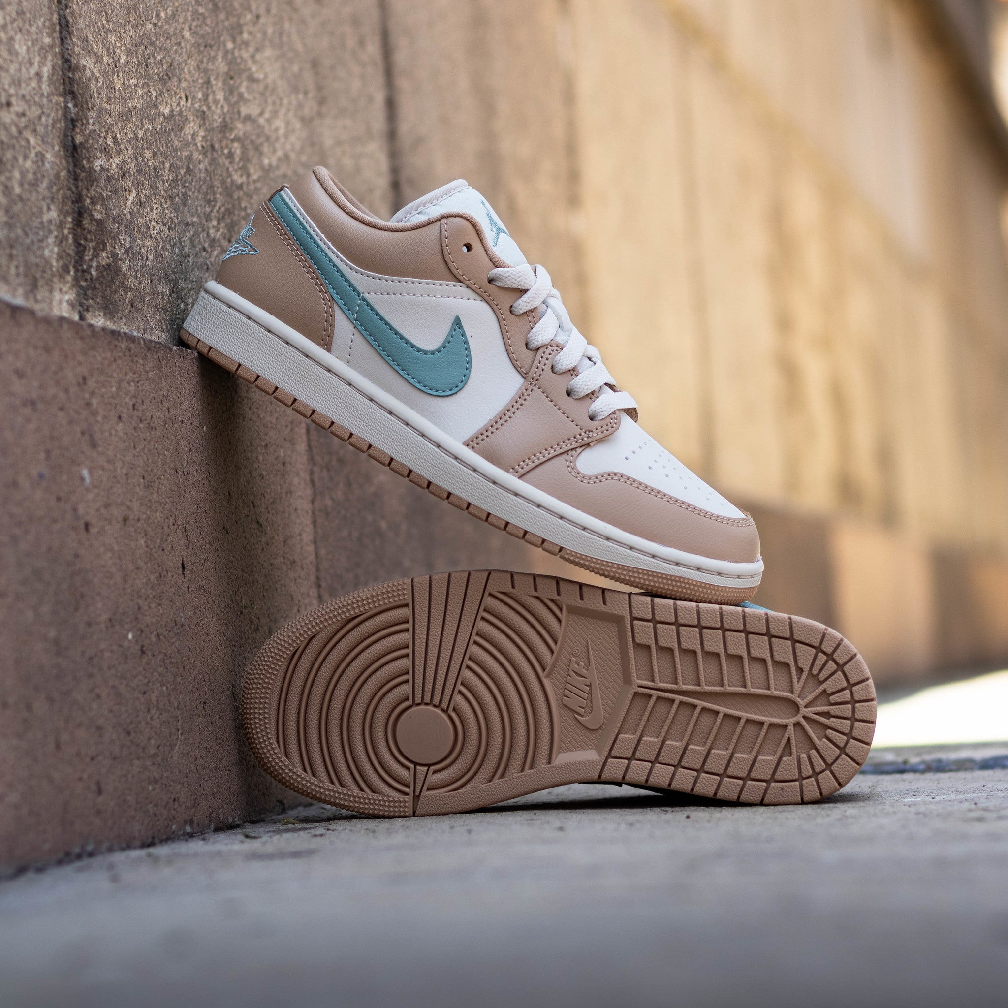 AIR JORDAN 1 LOW HEMP W