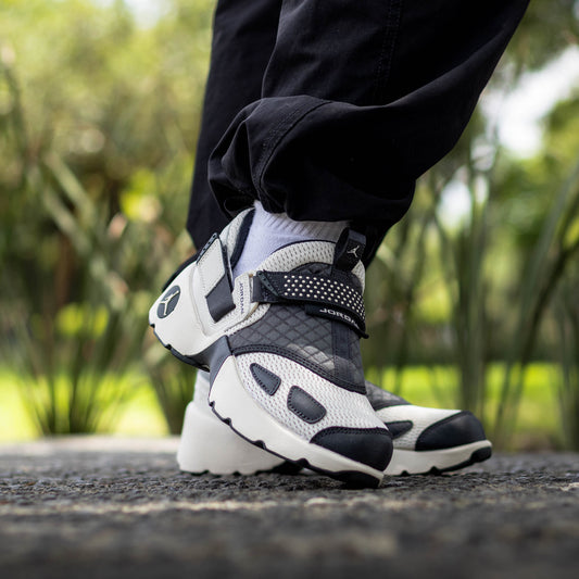 AIR JORDAN TRUNNER LX OREWOOD BROWN W