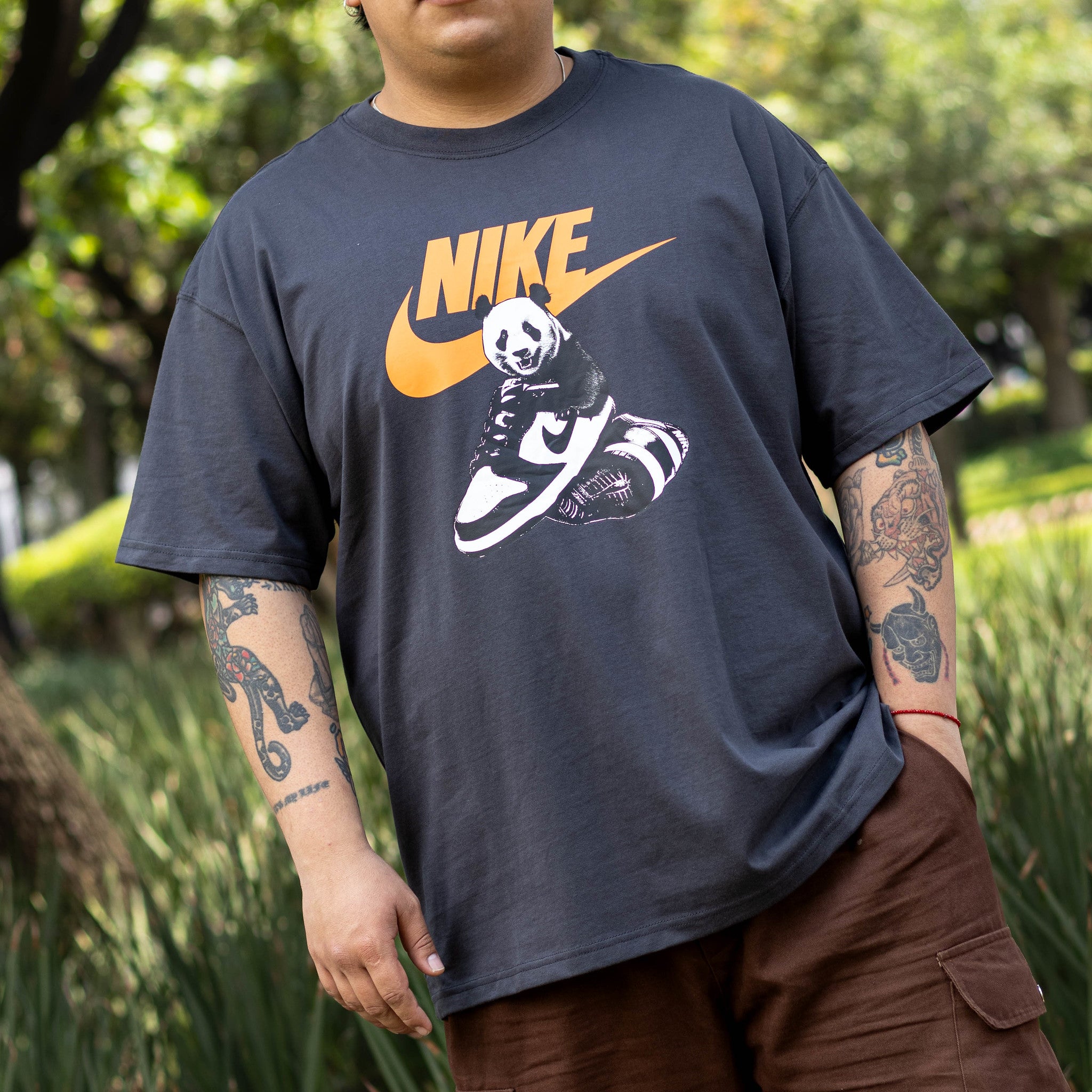 NIKE TEE PANDA ANTHRACITE