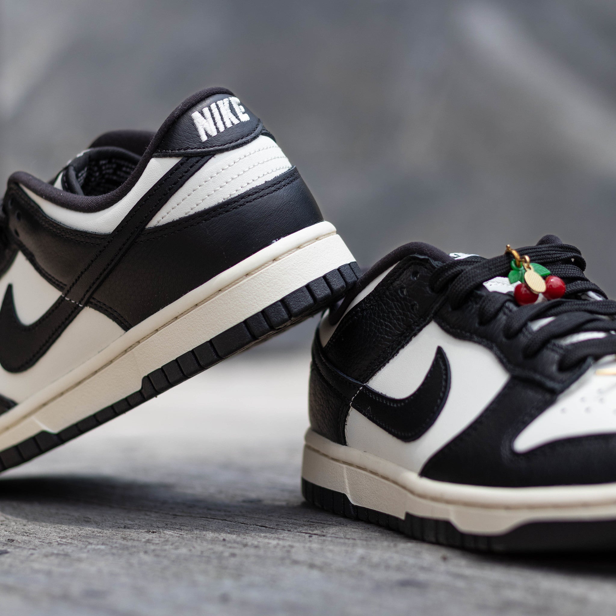NIKE DUNK LOW PANDA CHERRY CHARMS W