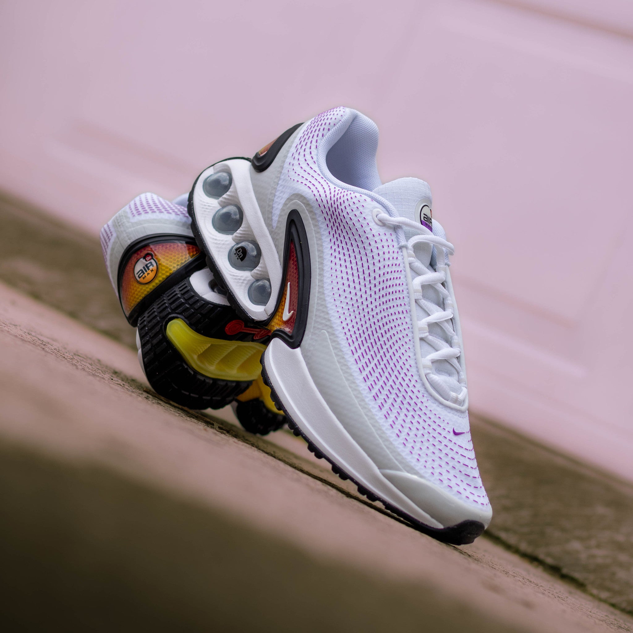 NIKE AIR MAX DN WHITE VIVID PURPLE