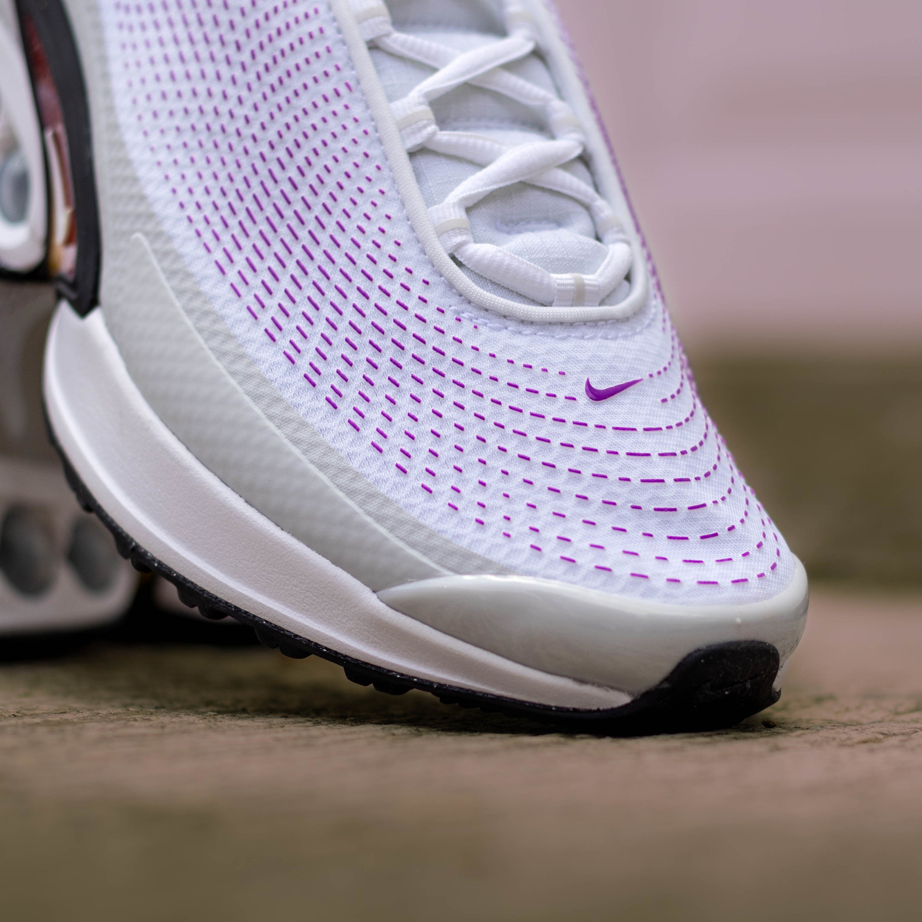 NIKE AIR MAX DN WHITE VIVID PURPLE