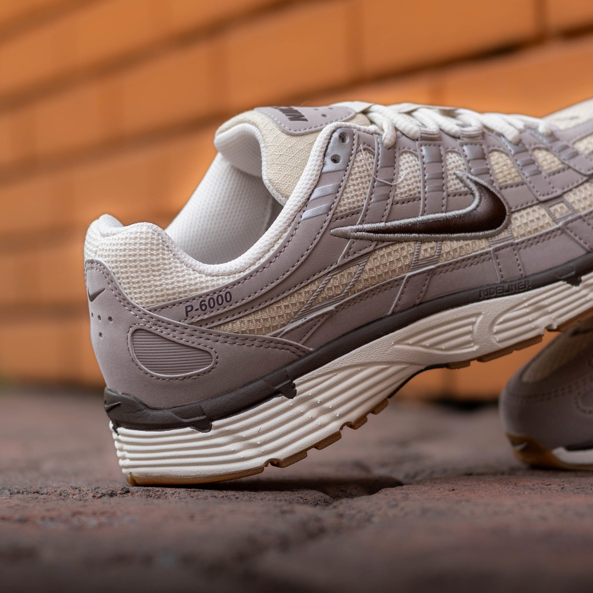 NIKE P-6000 COLLEGE GREY OREWOOD