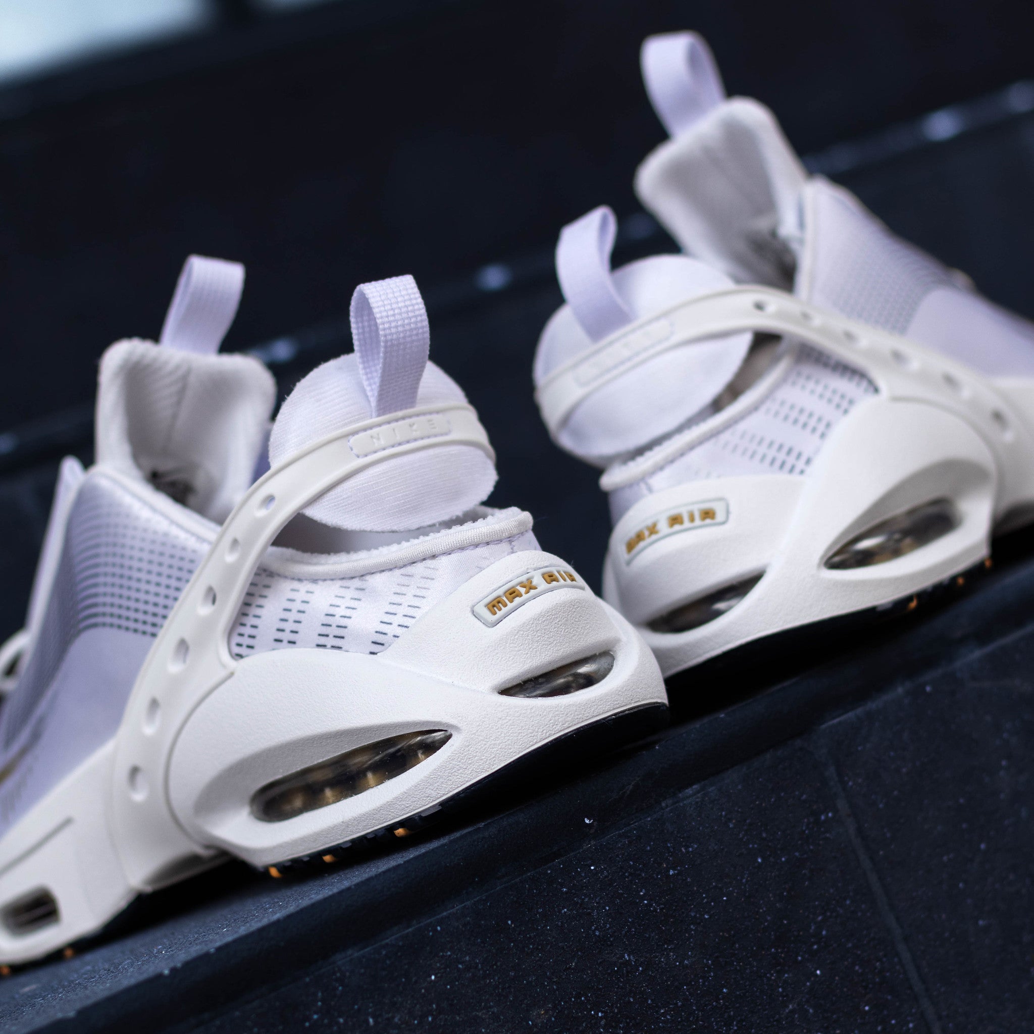 NIKE AIR MAX CRAZE WHITE METALLIC GOLD W
