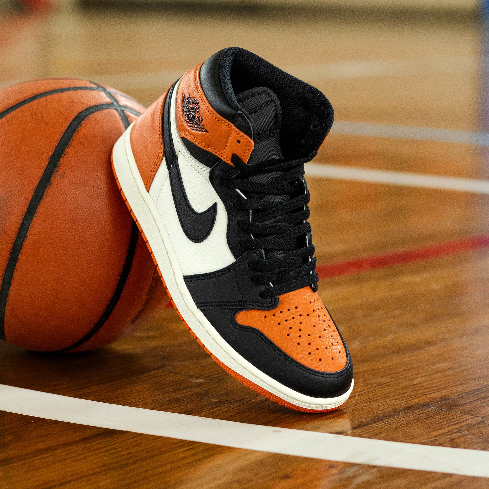 AIR JORDAN 1 HIGH SHATTERED BACKBOARD