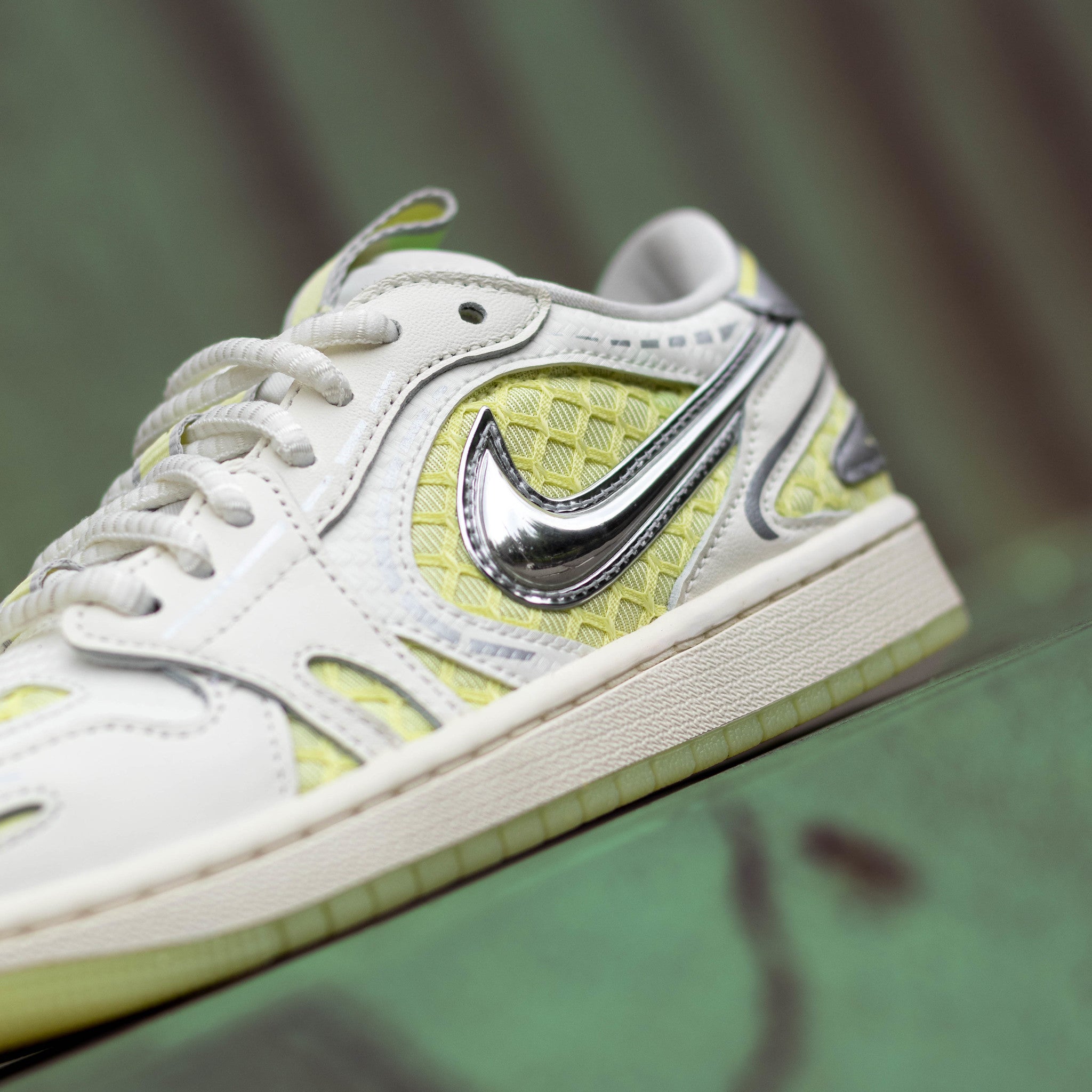 AIR JORDAN 1 LOW MM V3 SAIL LUMINOUS GREEN W