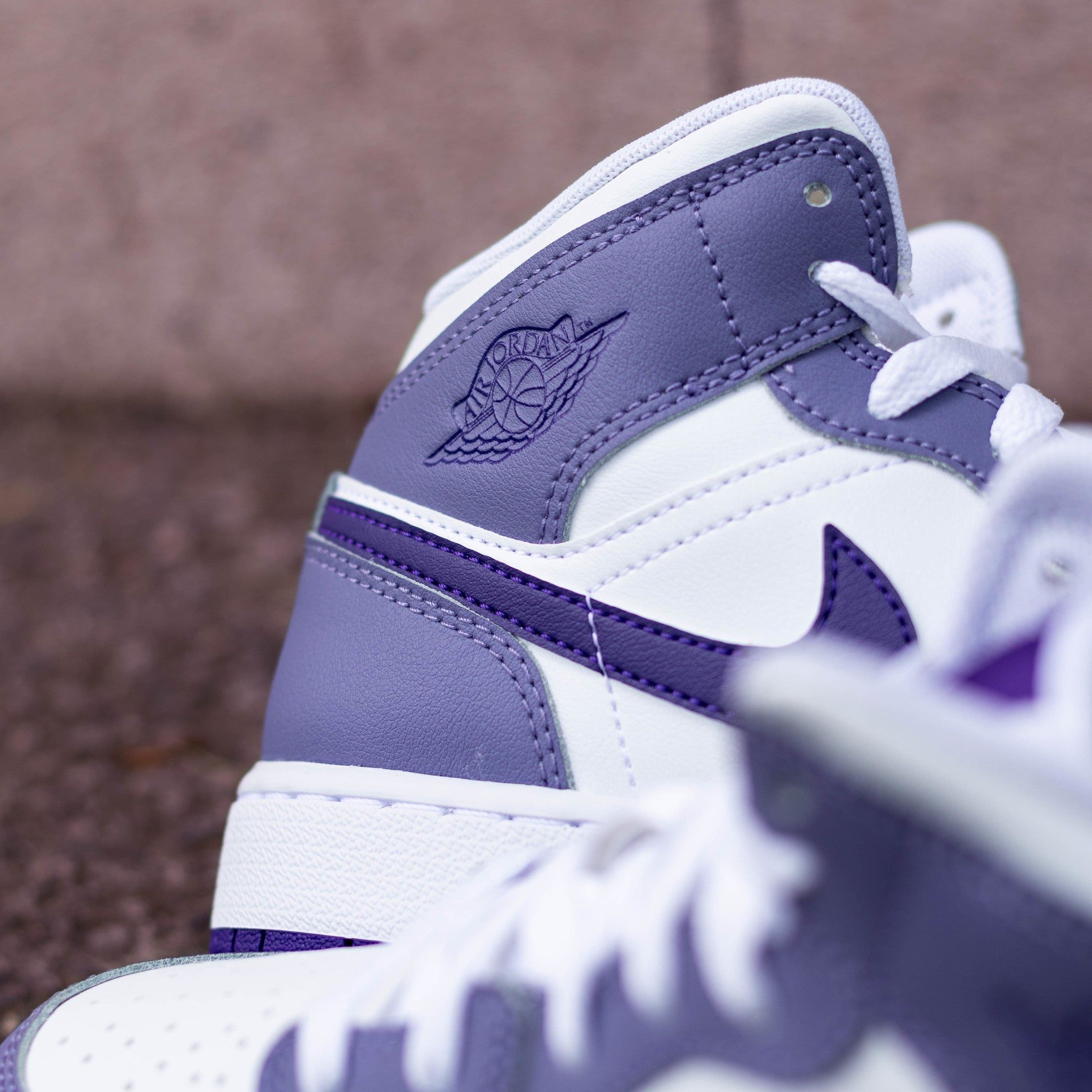 AIR JORDAN 1 MID DUSTY AMETHYST COURT PURPLE GS