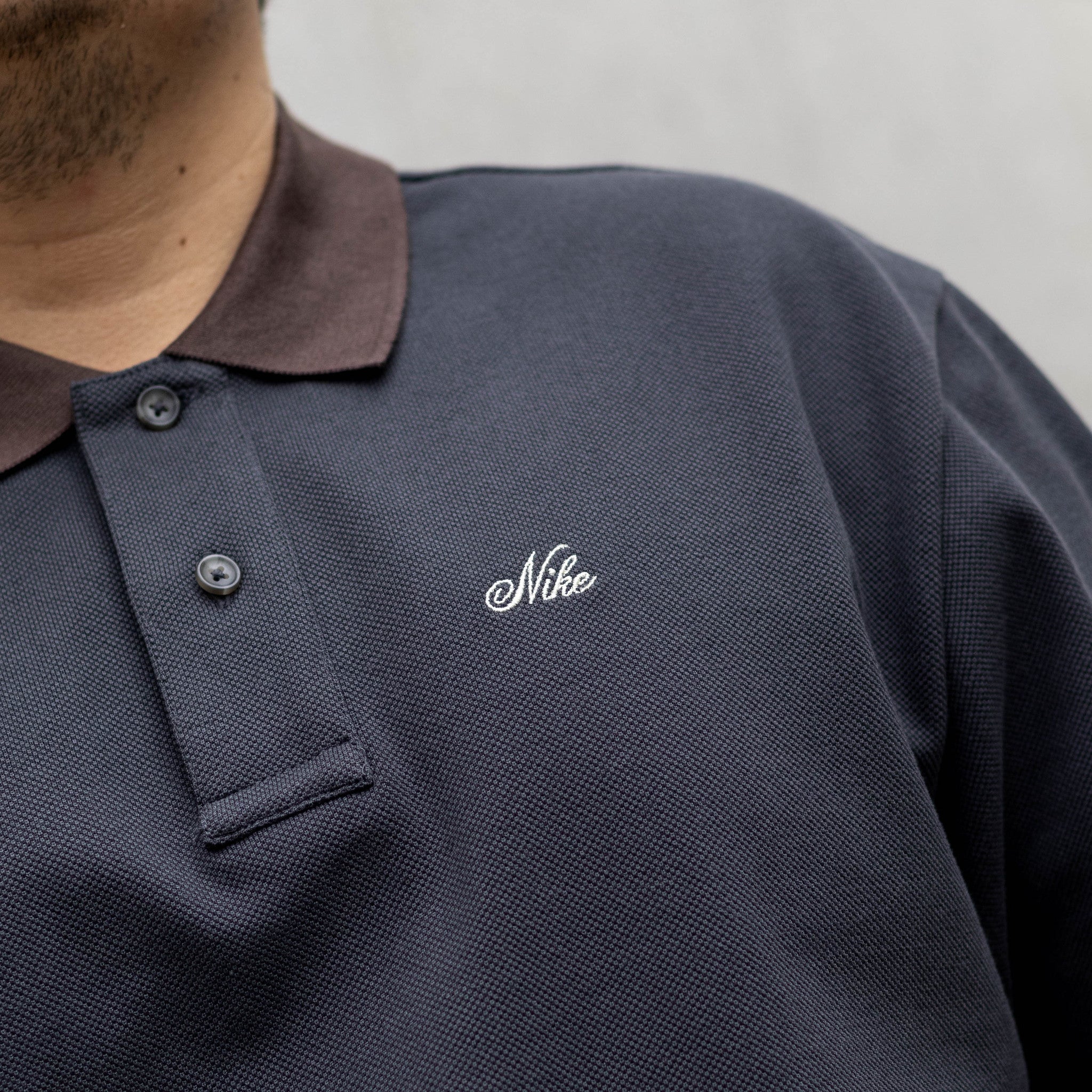 NIKE HVWT POLO ANTHRACITE BAROQUE BROWN