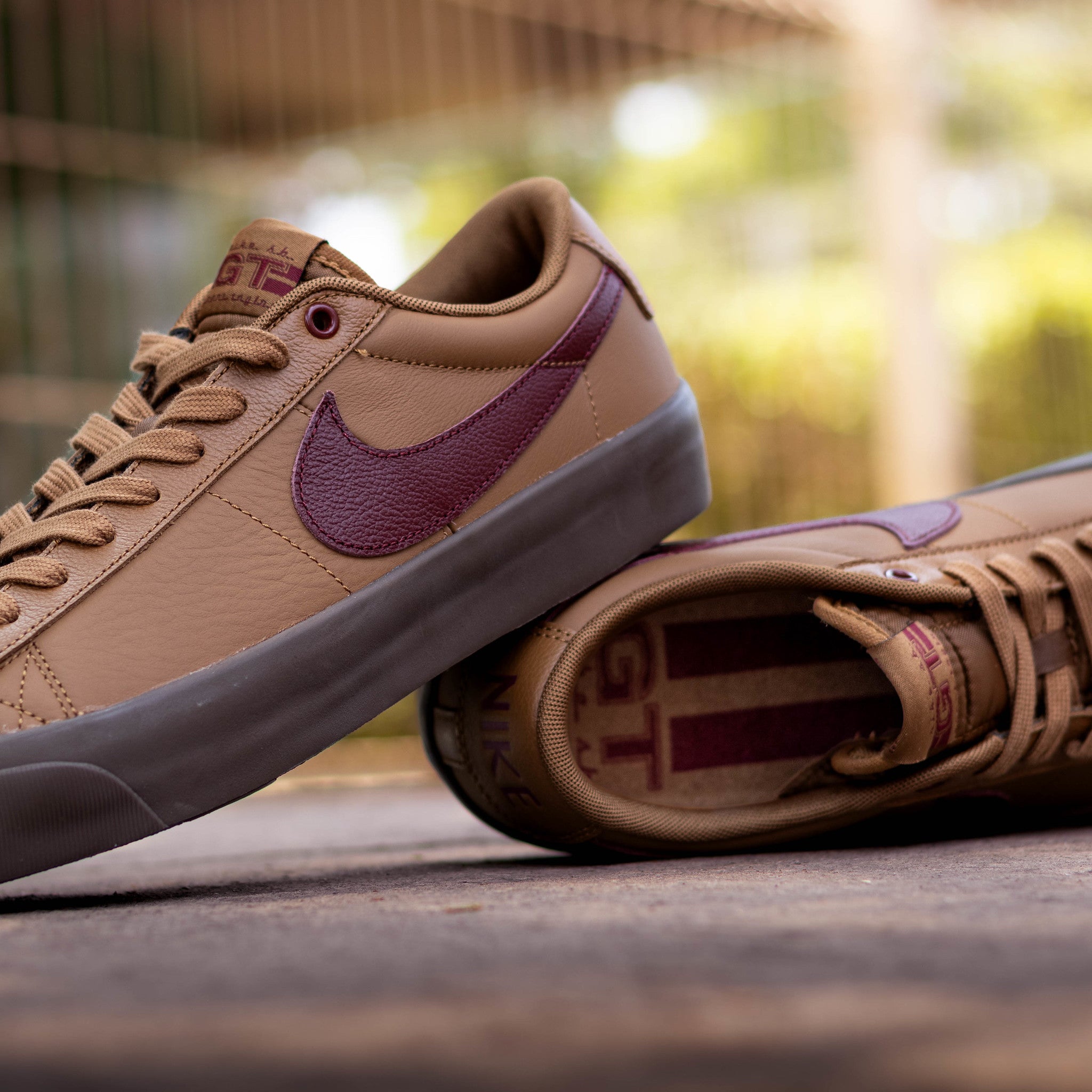 NIKE SB BLAZER LOW GT LIGHT BRITISH TAN