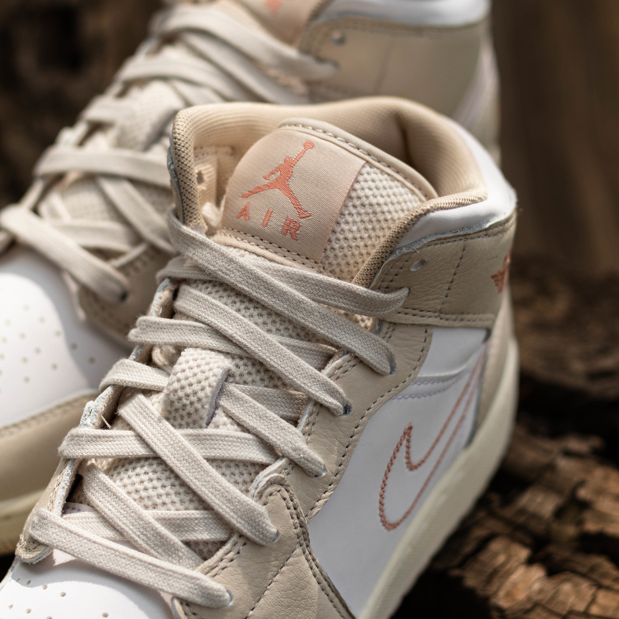 AIR JORDAN 1 MID SANDRIFT GS