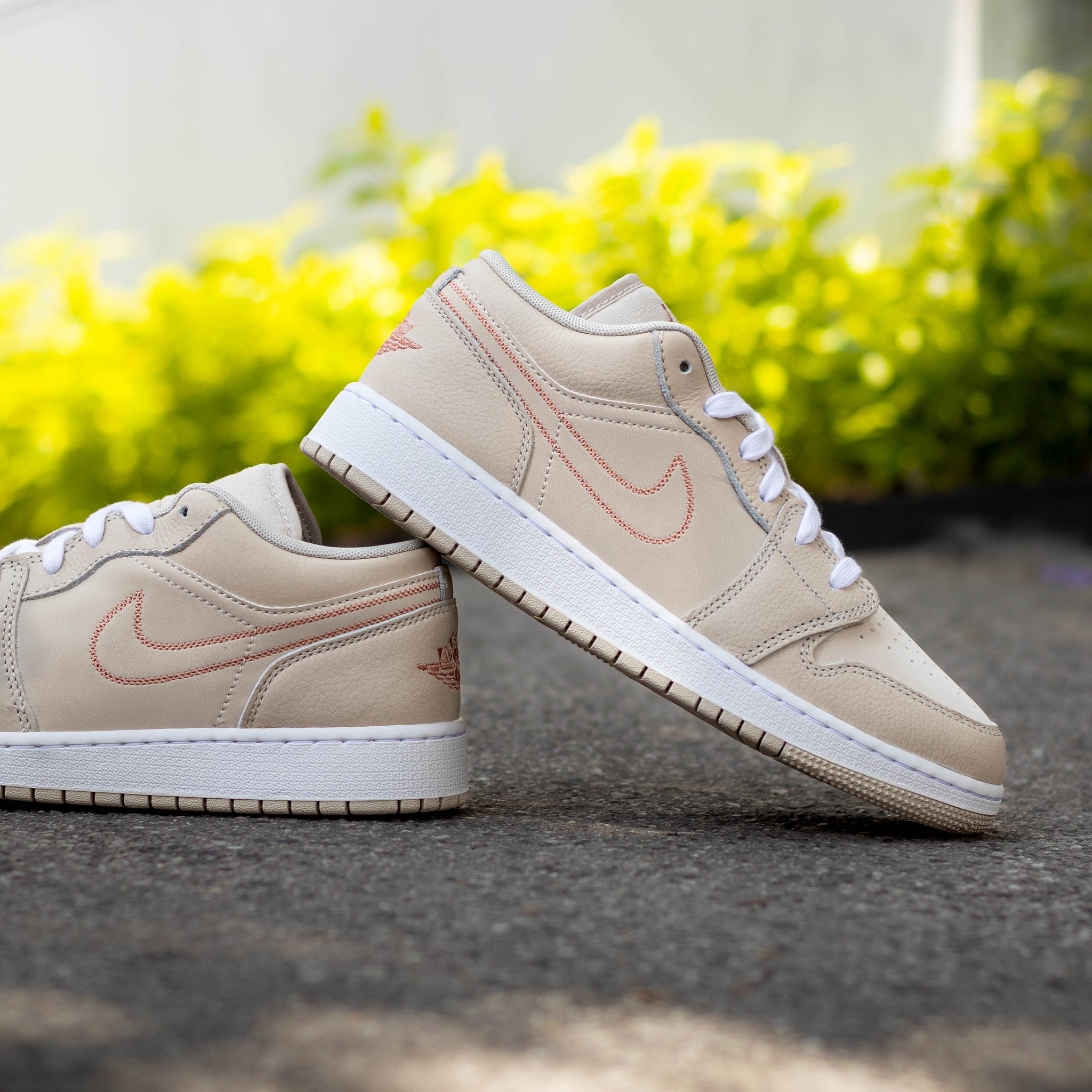 AIR JORDAN 1 LOW LIGHT OREWOOD BROWN GS