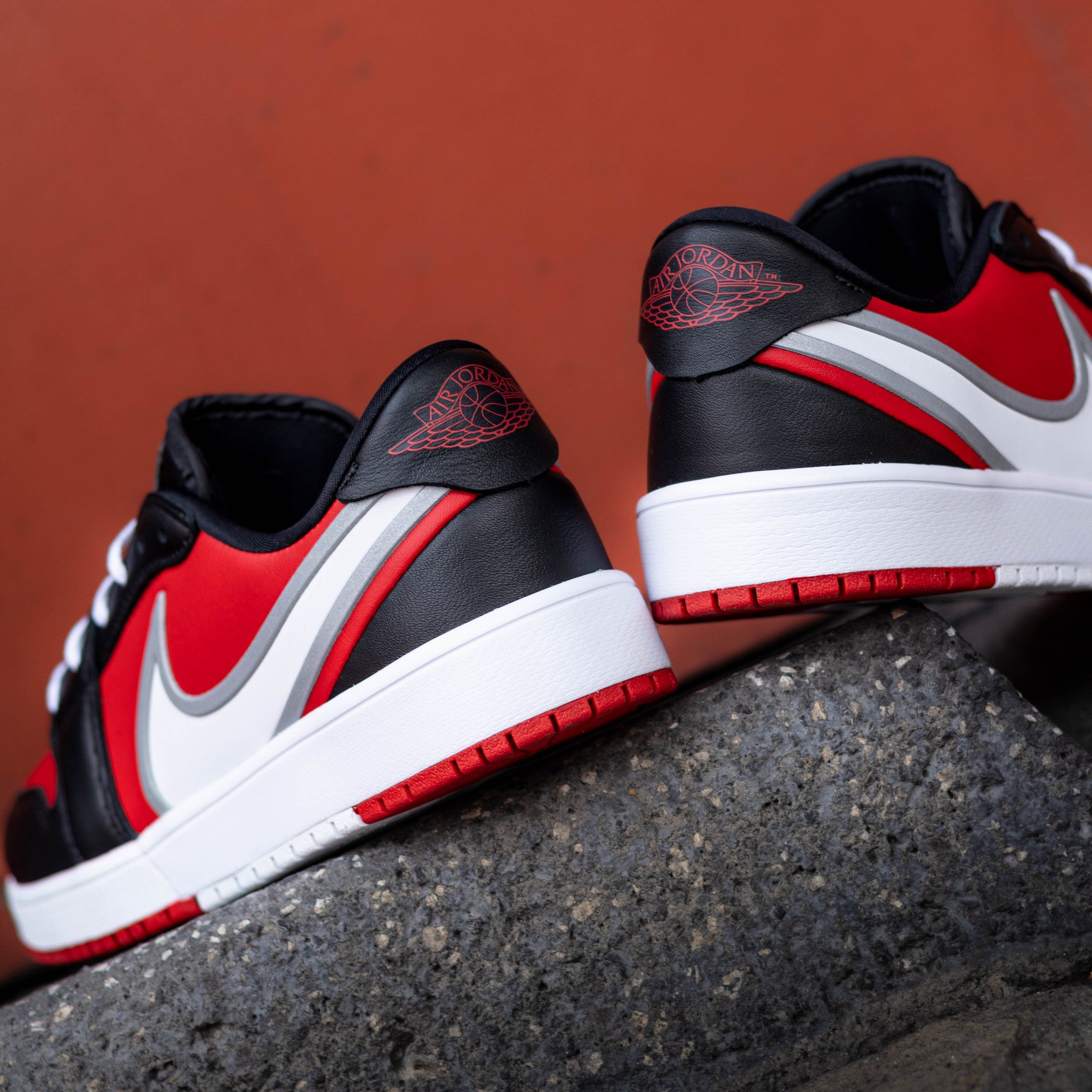 AIR JORDAN 1 LOW RM FIRE RED GS