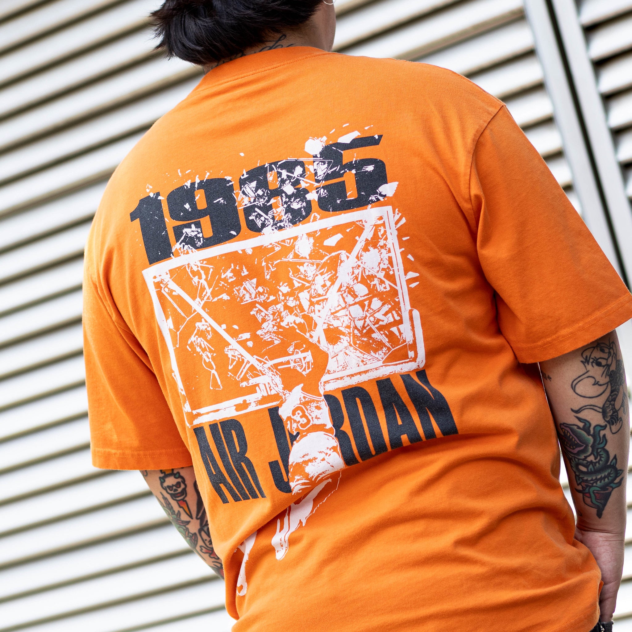 JORDAN TEE SHATTER BACKBOARD ORANGE