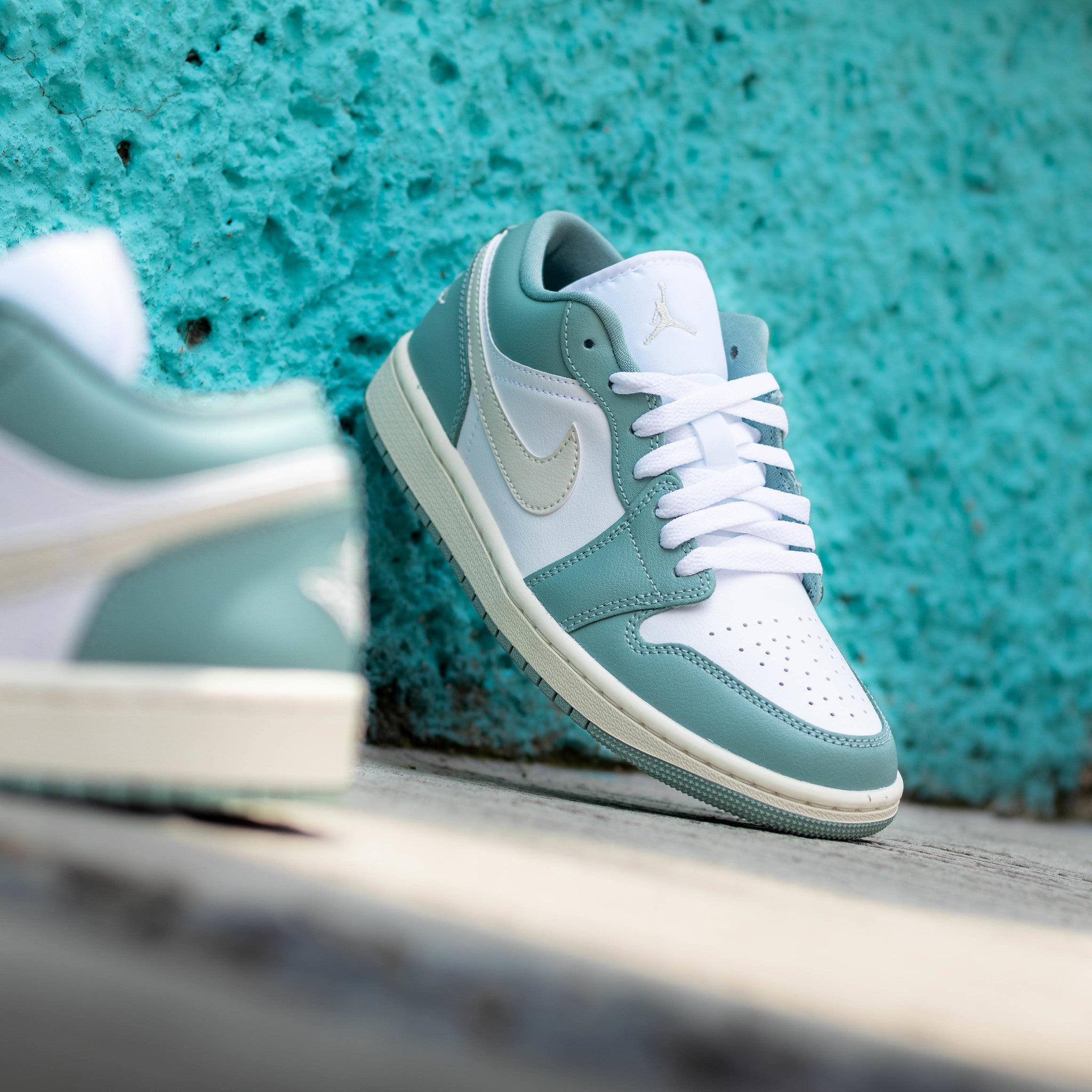 AIR JORDAN 1 LOW WHITE CANNON W