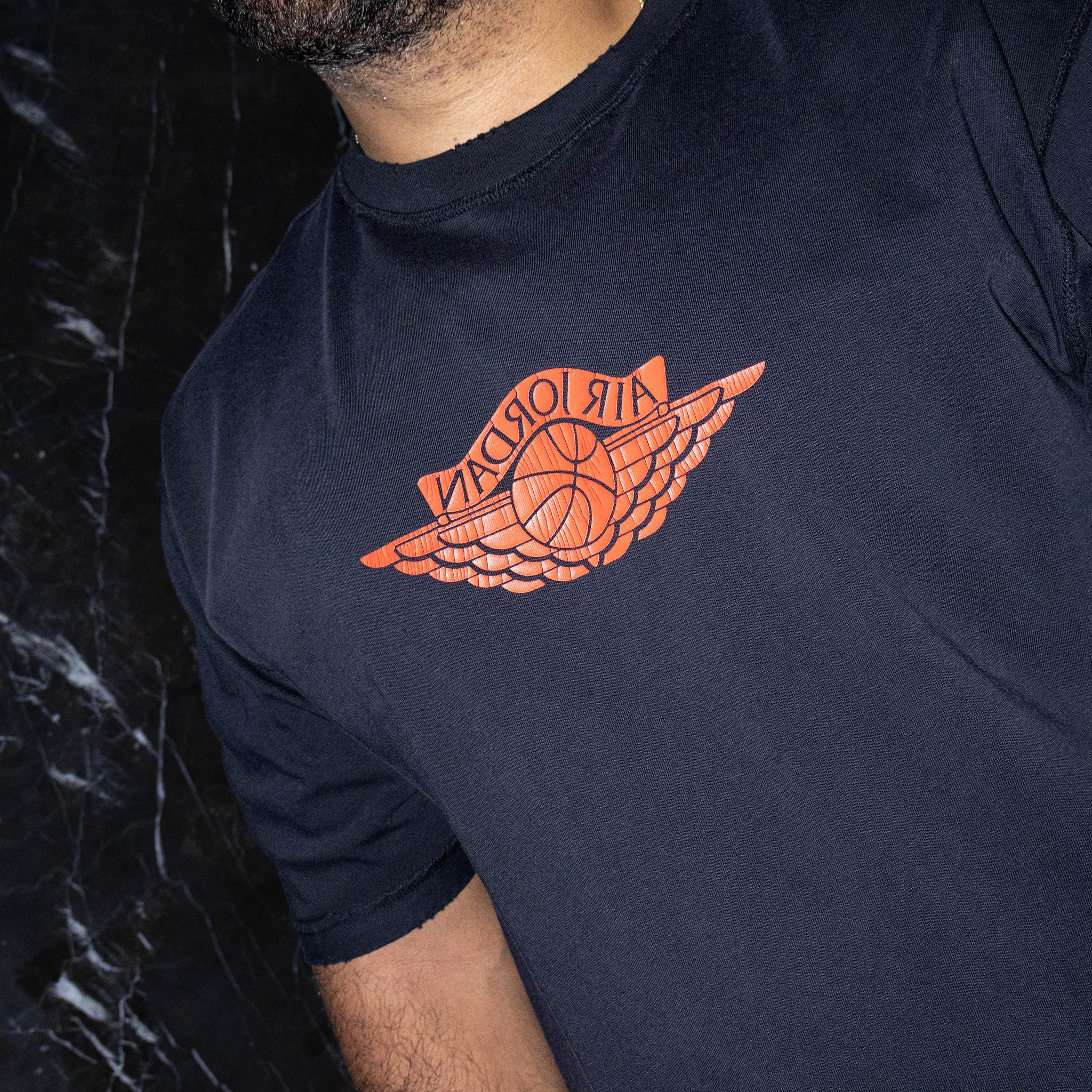 JORDAN RARE AIR TEE BLACK LOG