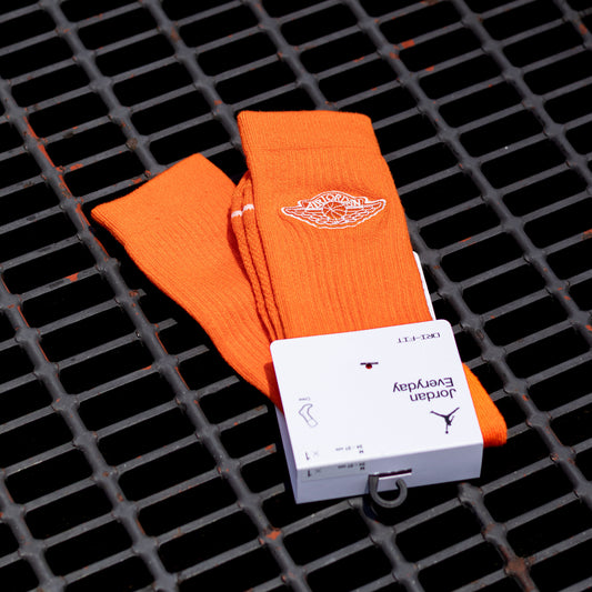 JORDAN RARE AIR SOCKS ORANGE LOG