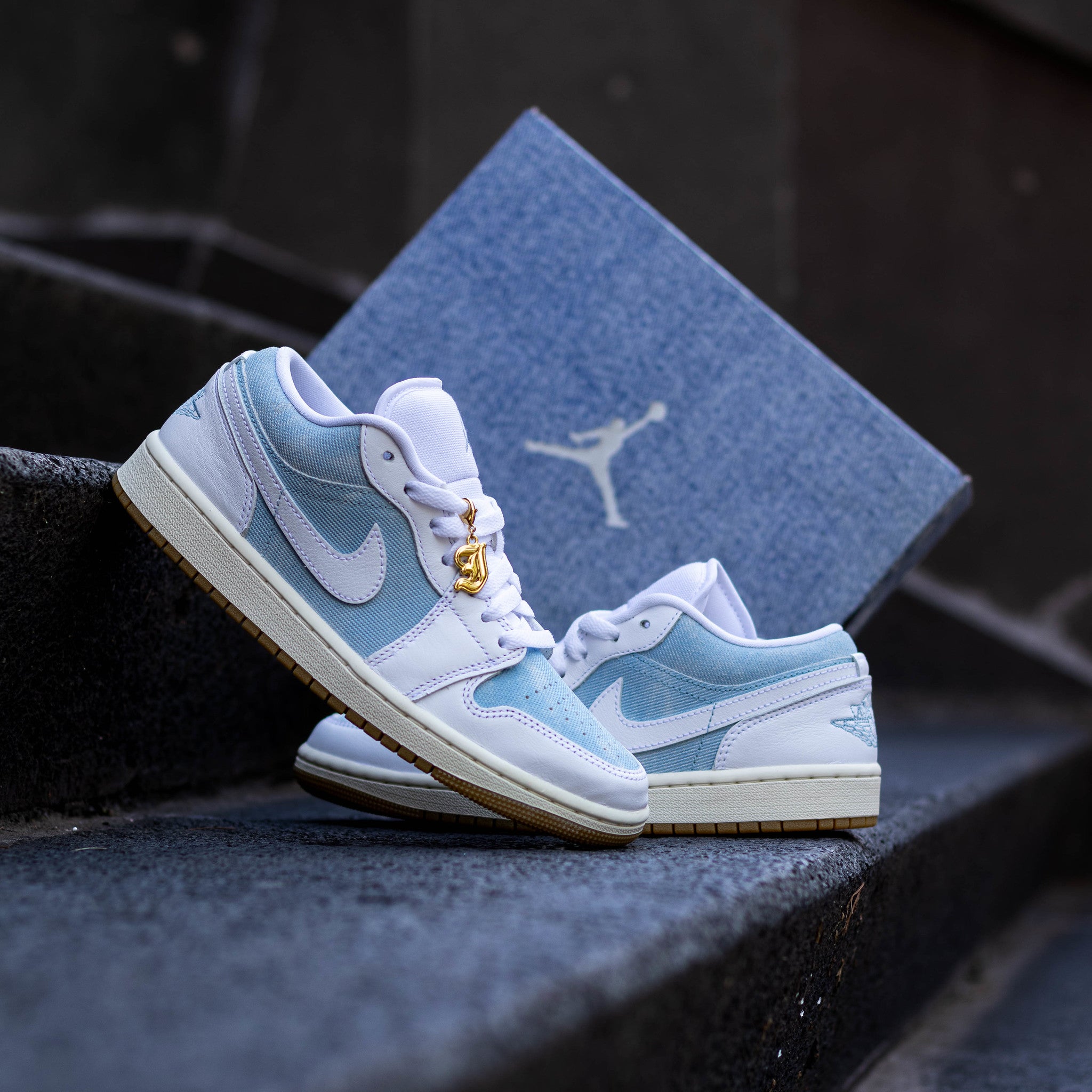 AIR JORDAN 1 LOW DENIM WHITE W