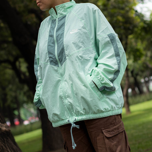 NIKE JKT WOVEN MINT