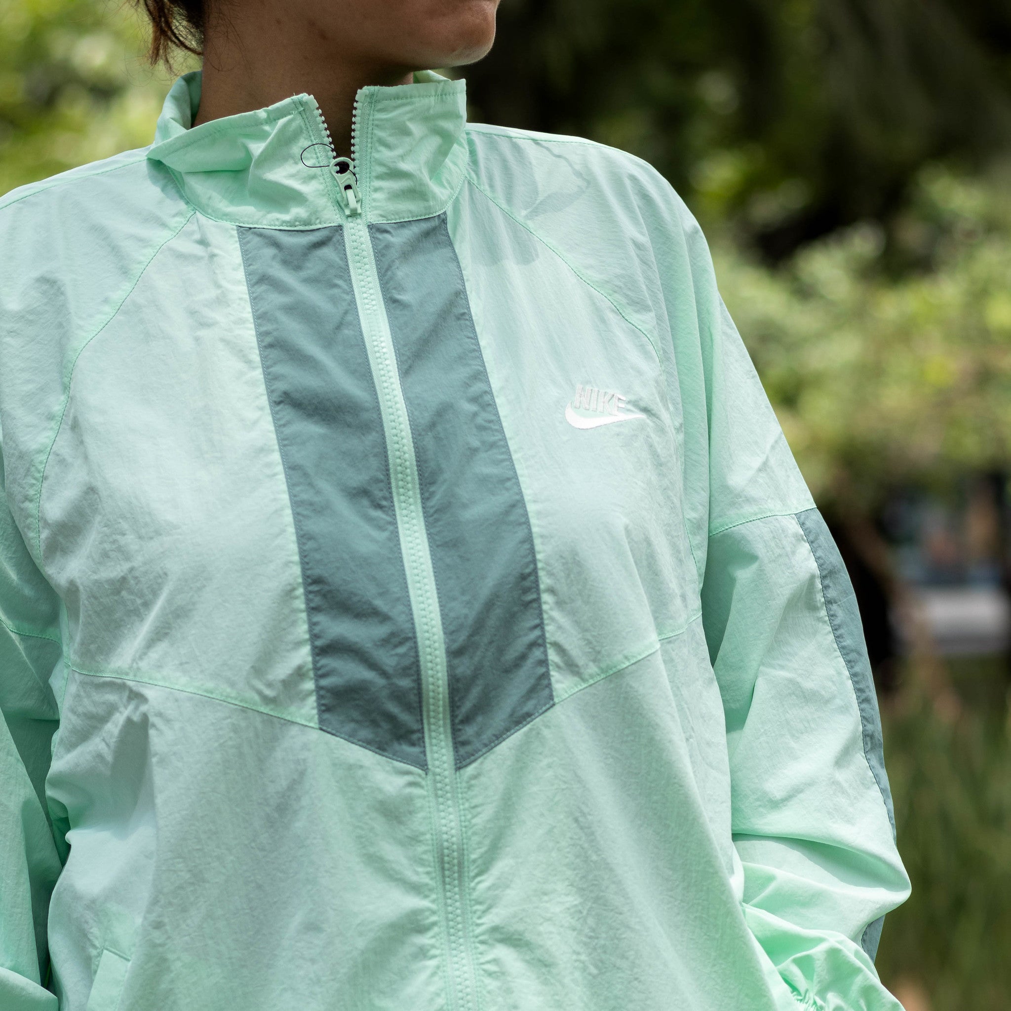 NIKE JKT WOVEN MINT