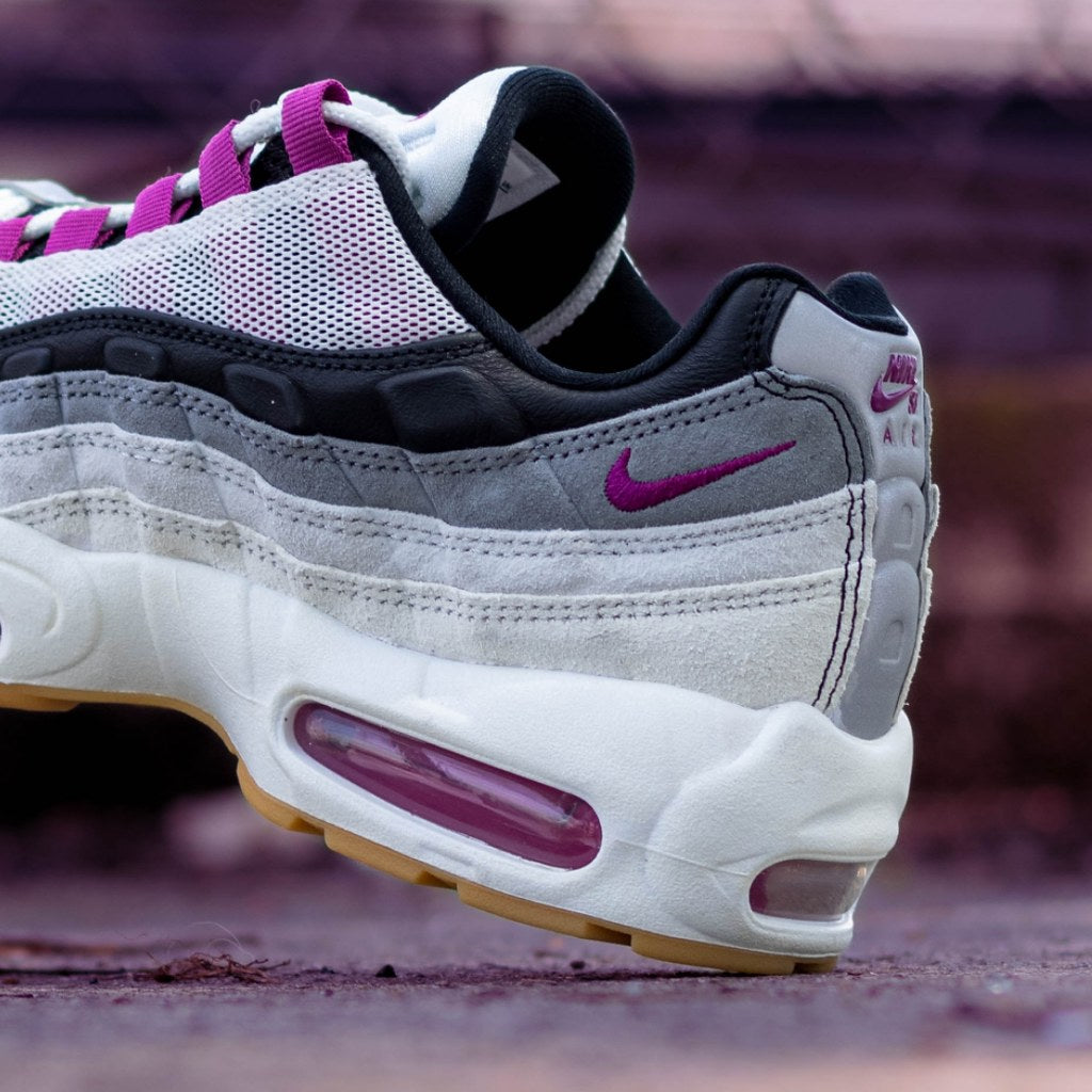 NIKE SB AIR MAX 95 SUMMIT WHITE