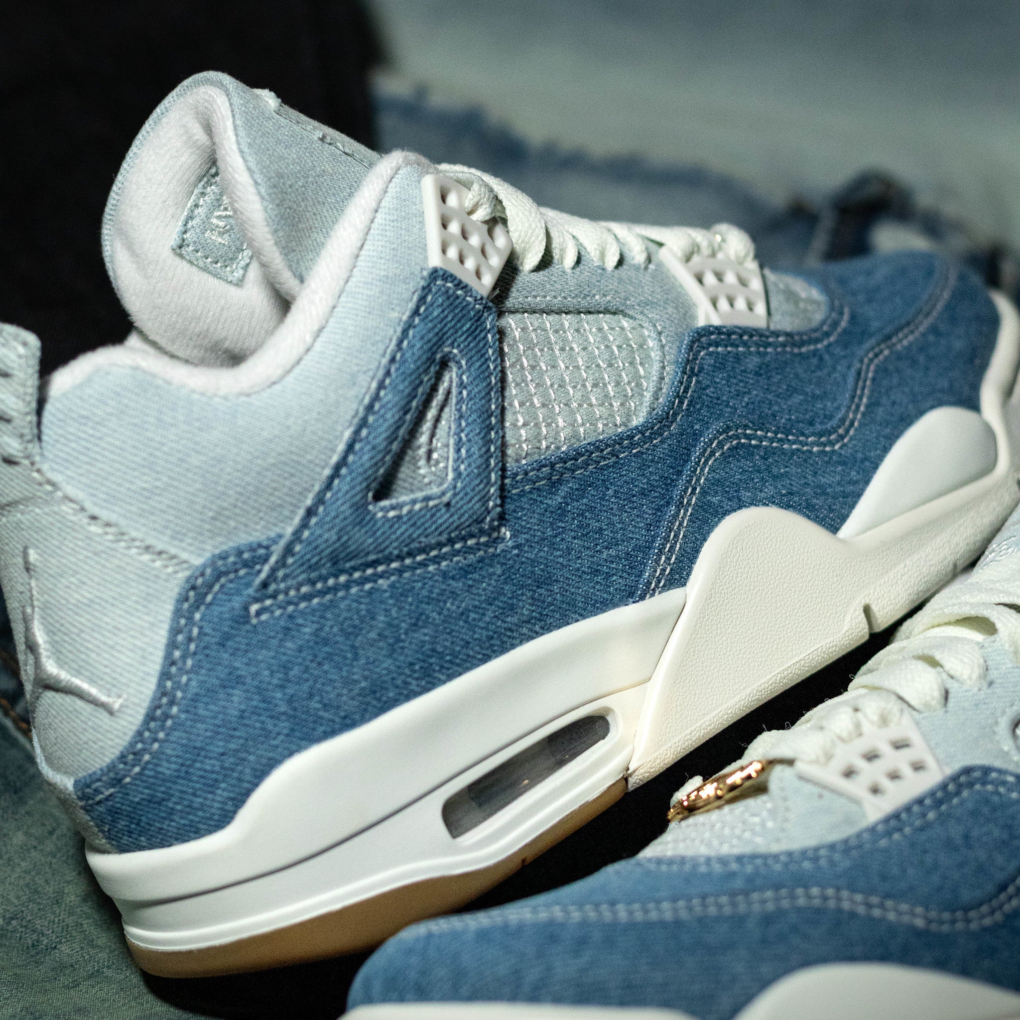 AIR JORDAN 4 TEX DENIM WORN BLUE W