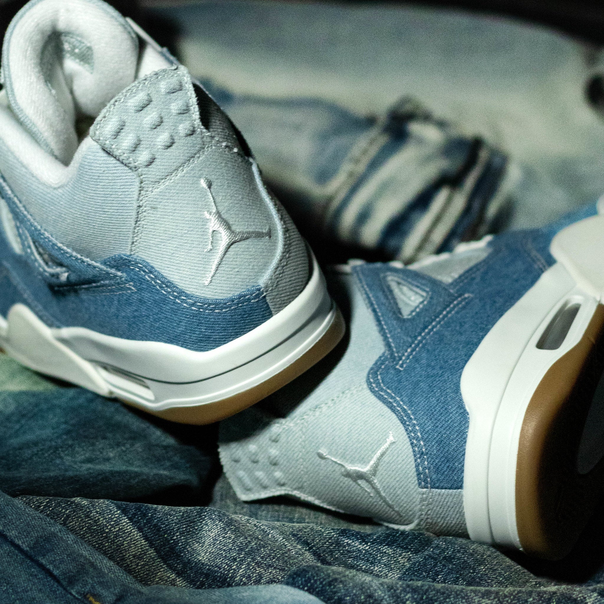 AIR JORDAN 4 TEX DENIM WORN BLUE W