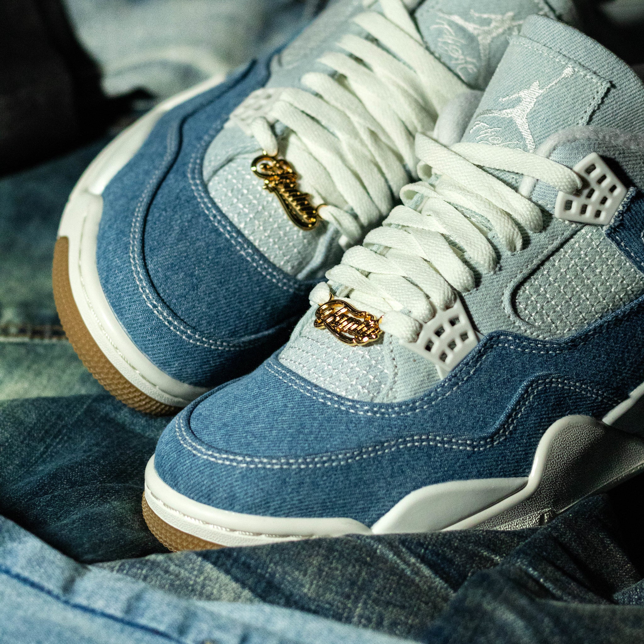 AIR JORDAN 4 TEX DENIM WORN BLUE W