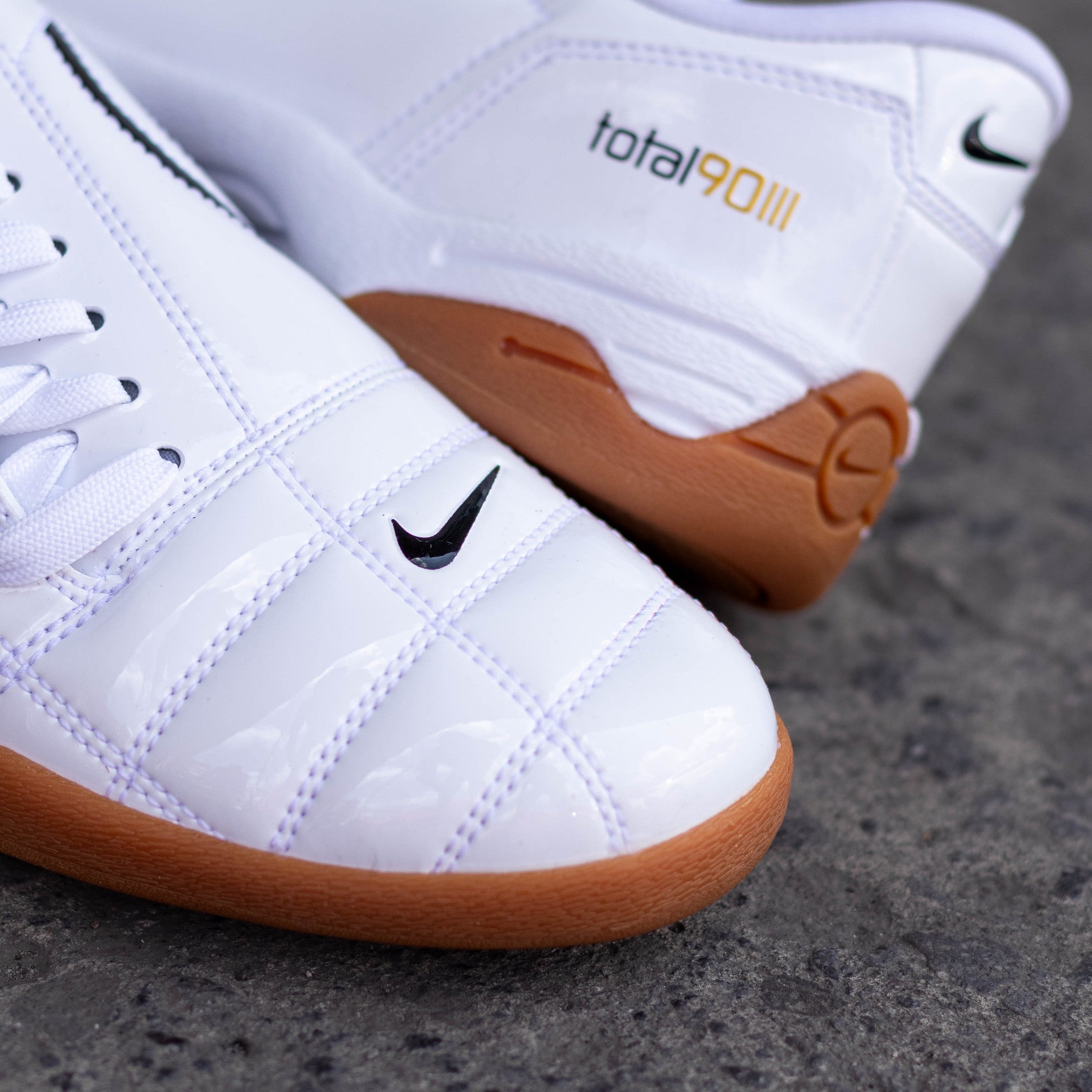 NIKE T90 3 PATENT WHITE W