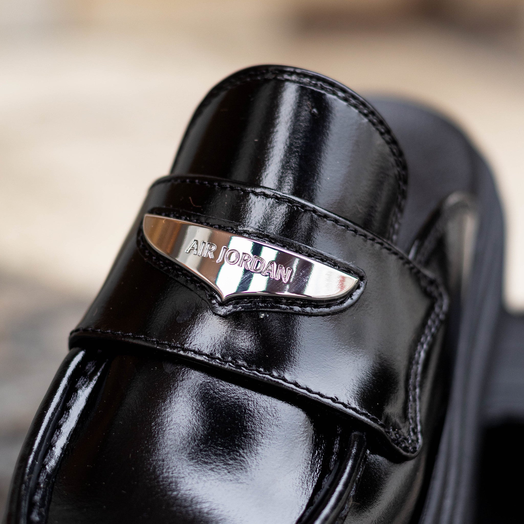 JORDAN MULE BLACK METALLIC SILVER