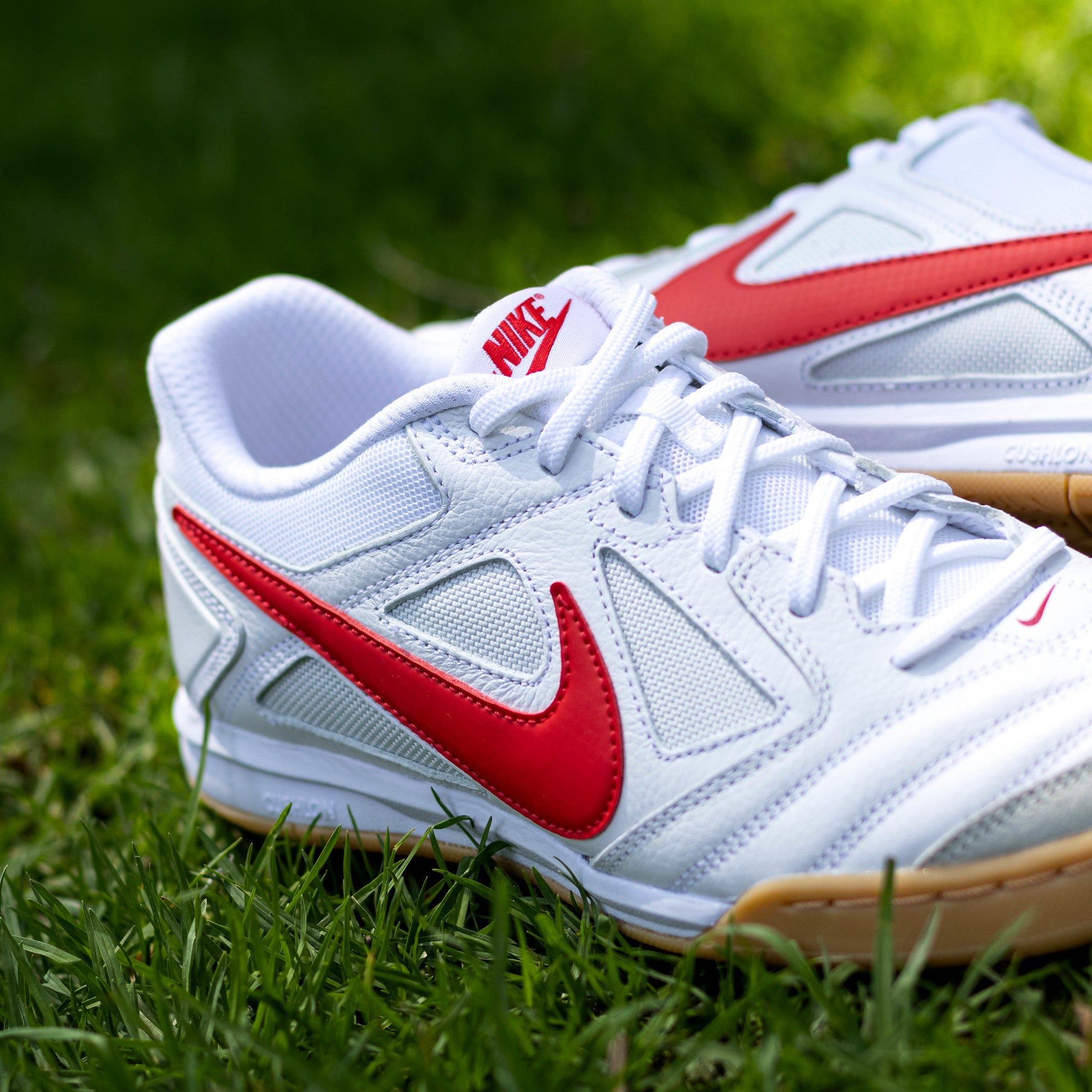 NIKE GATO WHITE UNIVERSITY RED