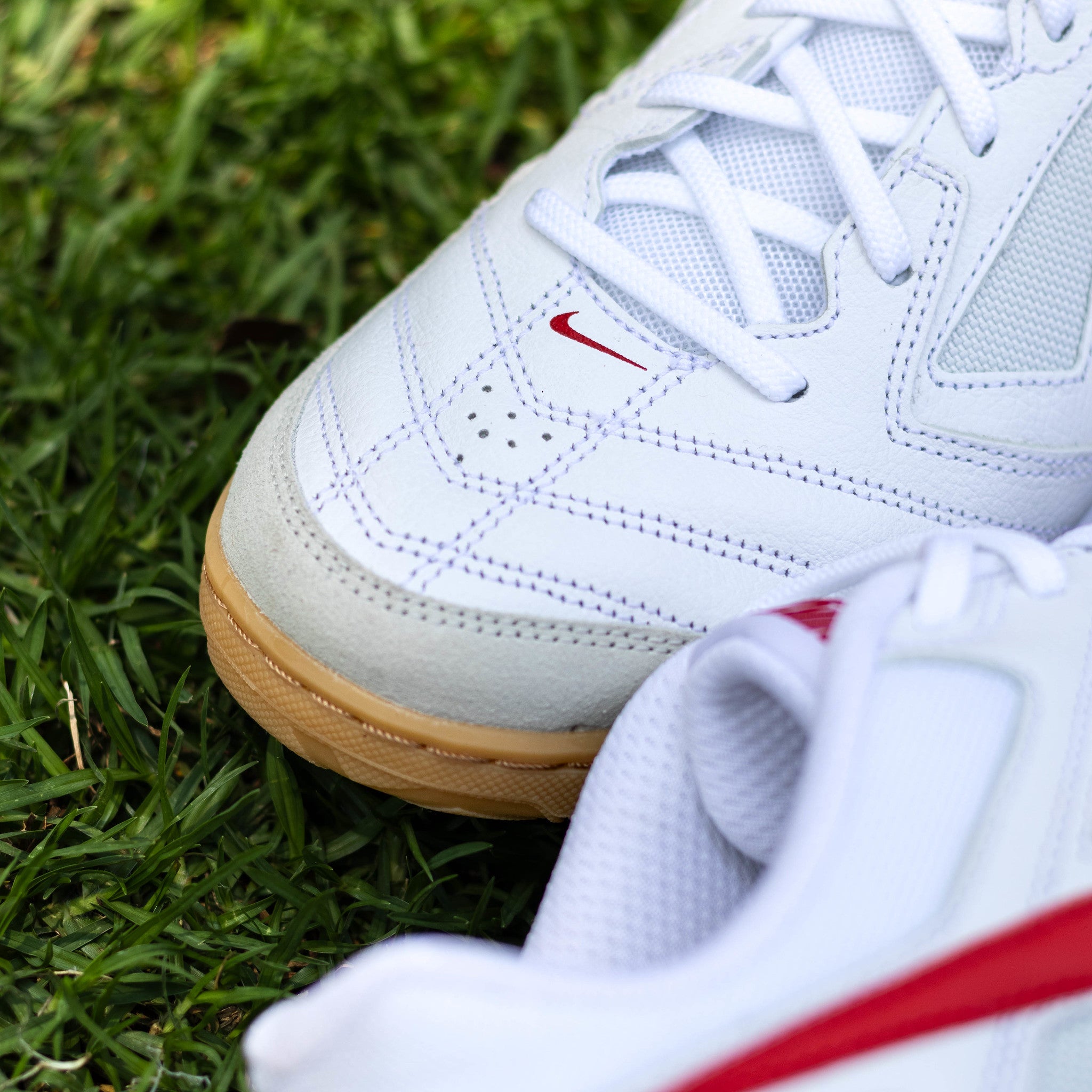 NIKE GATO WHITE UNIVERSITY RED