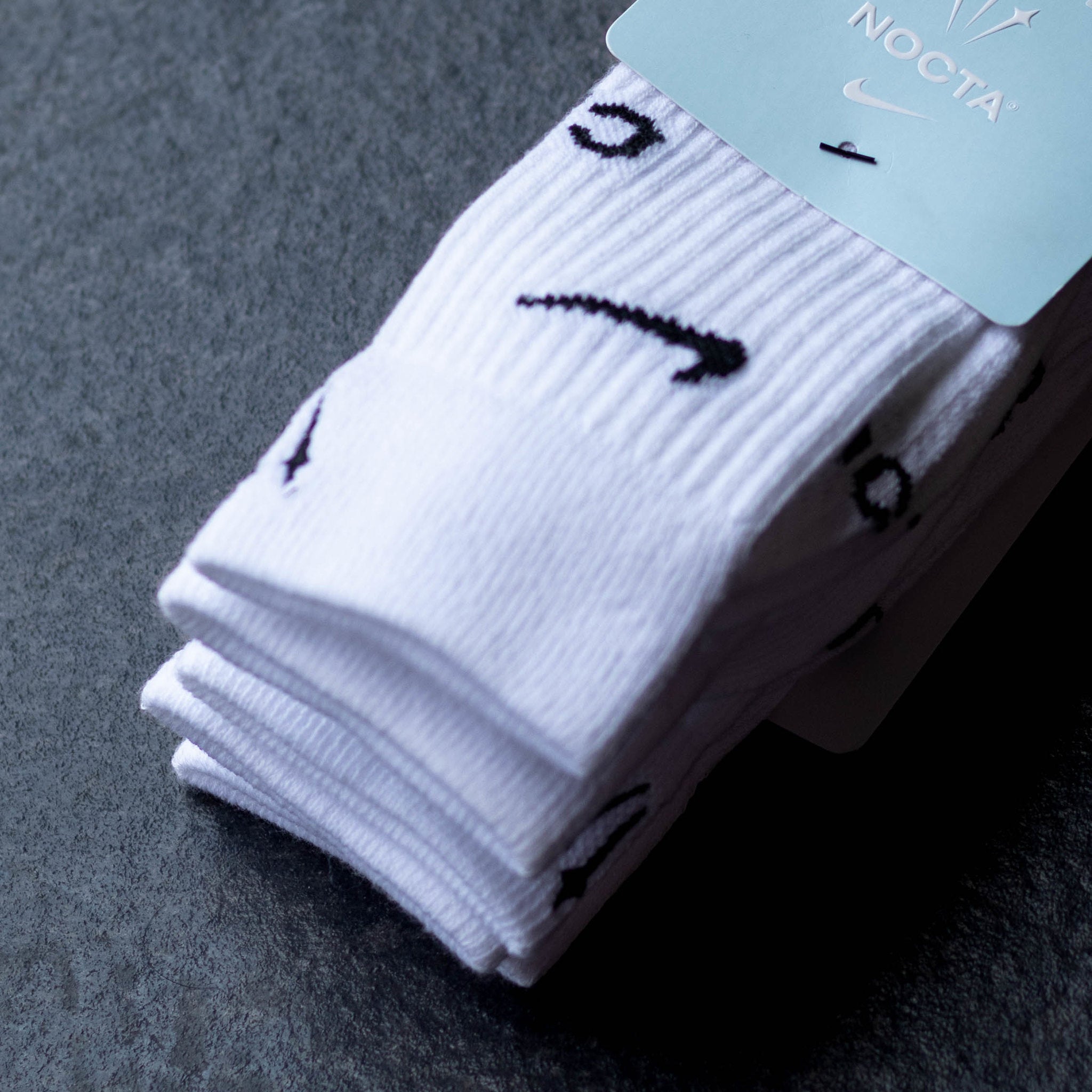 NIKE NOCTA CARDINAL SNKRSSOX WHITE